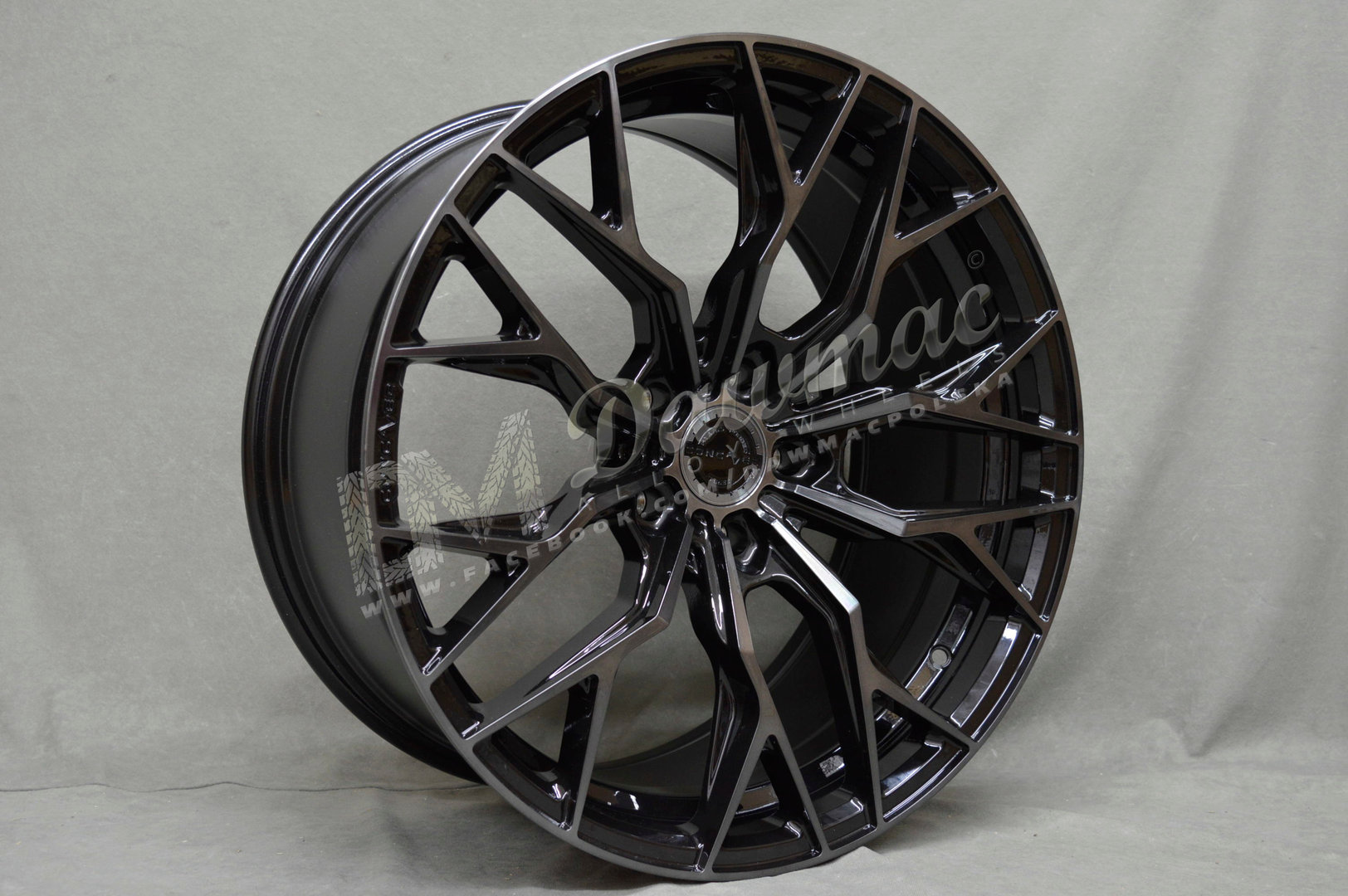 Concaver CVR1 20" 9,5J ET22-ET44 BLANK Double Tinted Black - obrazek 3