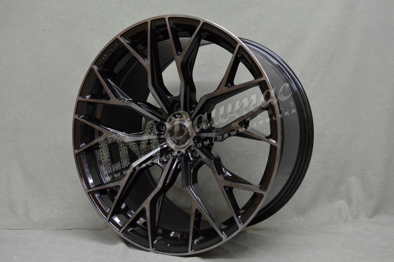 Concaver CVR1 23" 10,5J ET5-ET46 + 11,5J ET0-ET58 BLANK Double Tinted Black - obrazek 4