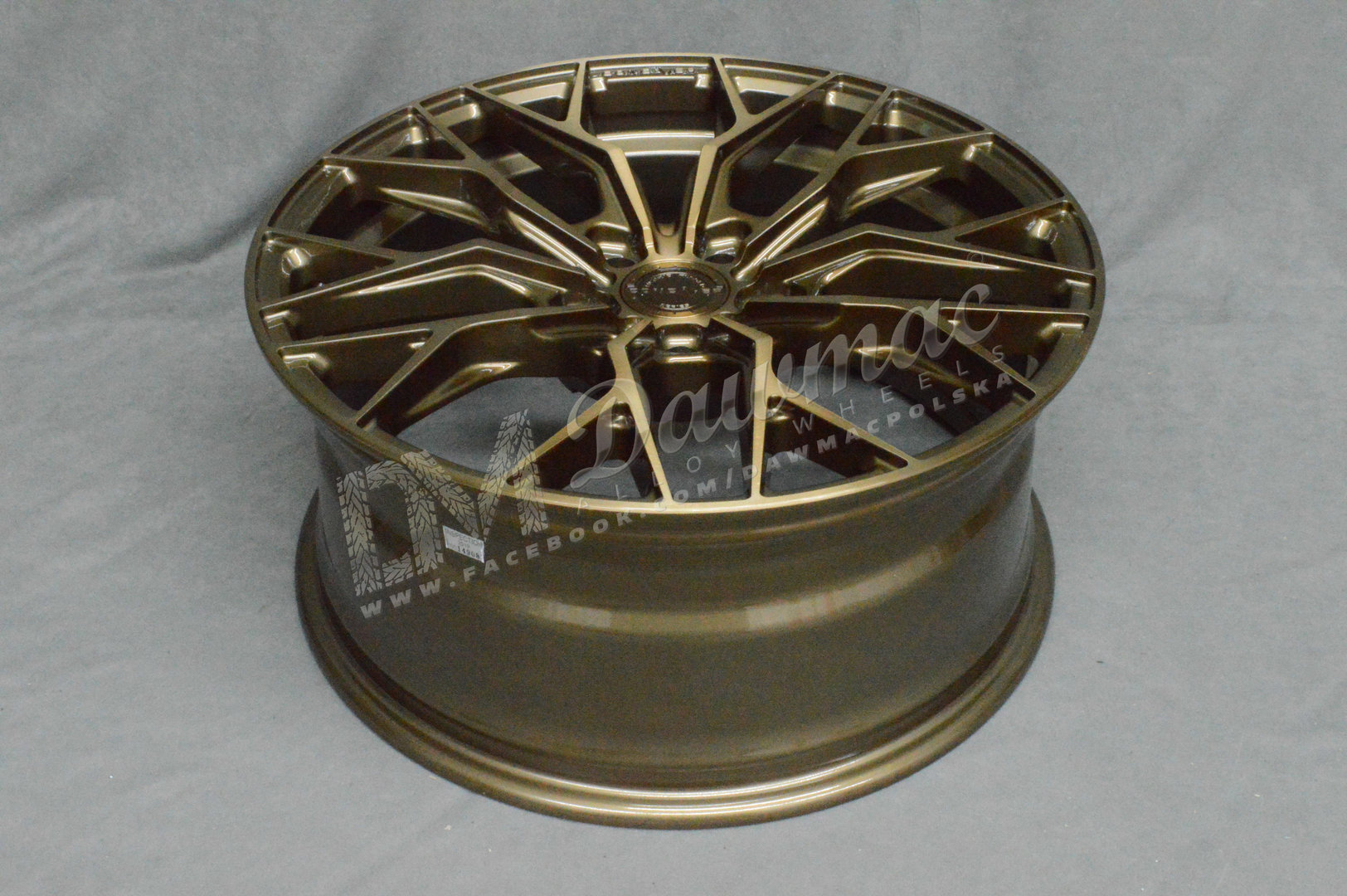 Concaver CVR1 19" 8J ET20-ET40 BLANK Brushed Bronze - obrazek 5