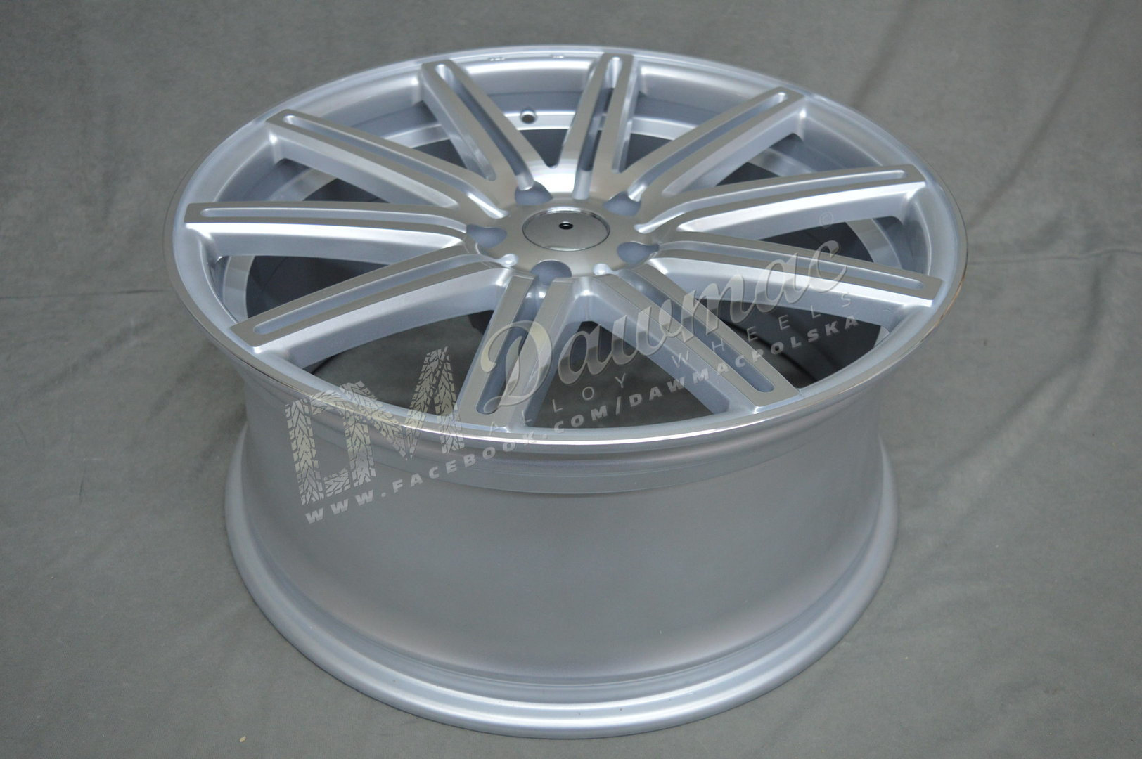 AXE EX15 20" 9J ET40 5x114,3 / 5x112 Silver Polished - obrazek 5