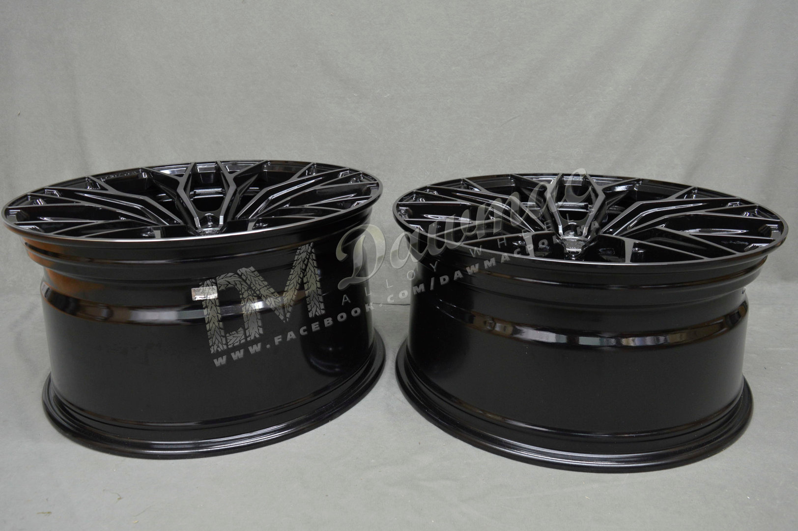 Concaver CVR1 21" 9J ET10-52 + 10,5J ET10-ET46 BLANK Double Tinted Black - obrazek 6