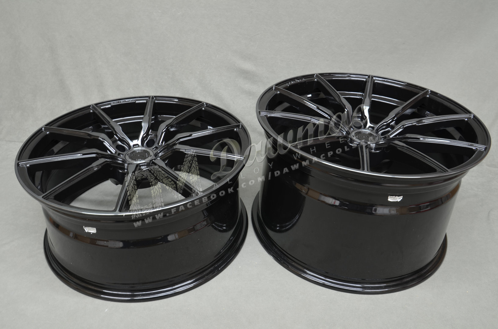 Concaver CVR4 19" 10,5J ET15-ET57 BLANK Double Tinted Black - obrazek 6