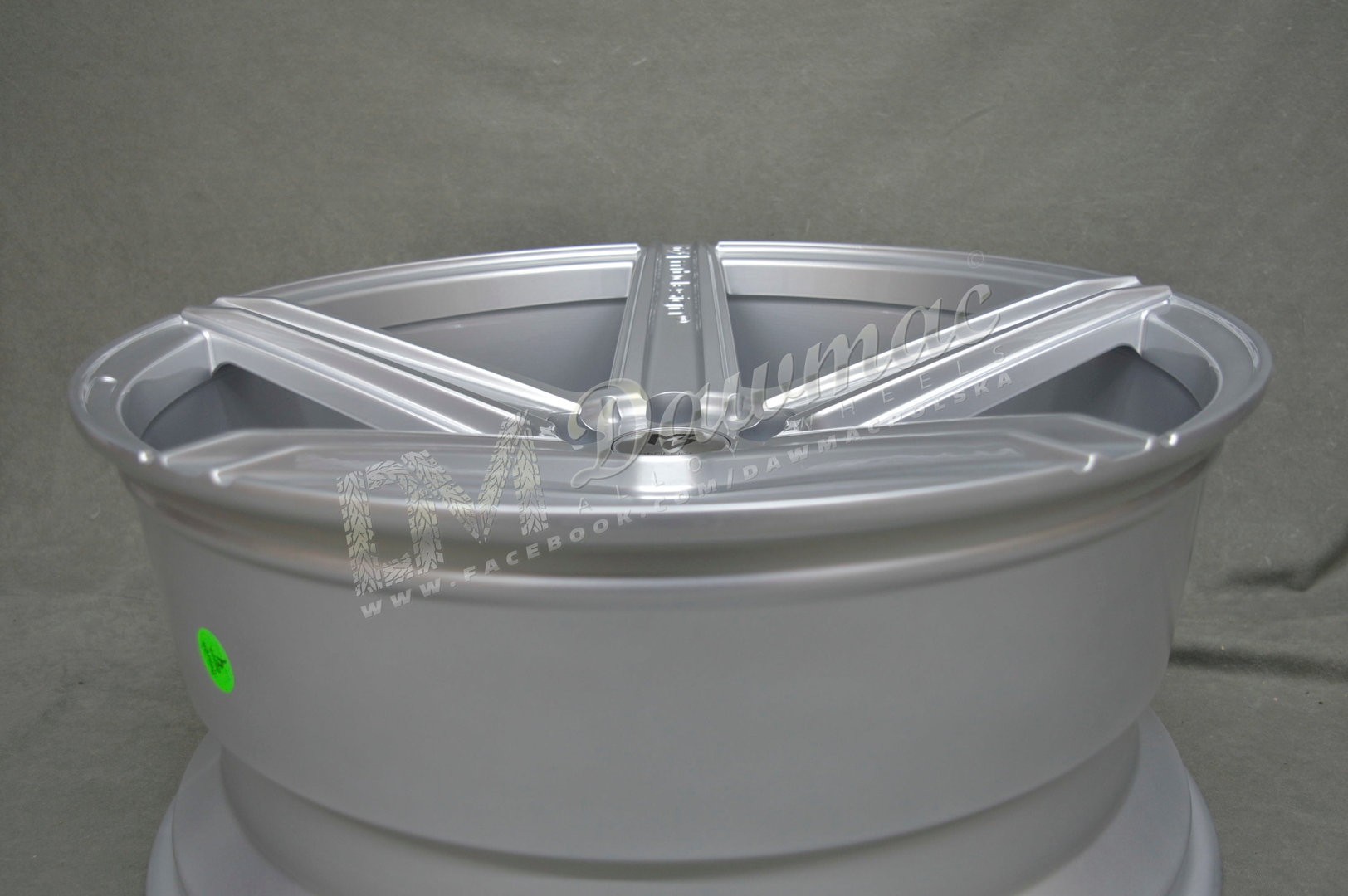 mbDesign KV1 23" 10J ET30/ET45 5x112 Silver - obrazek 6