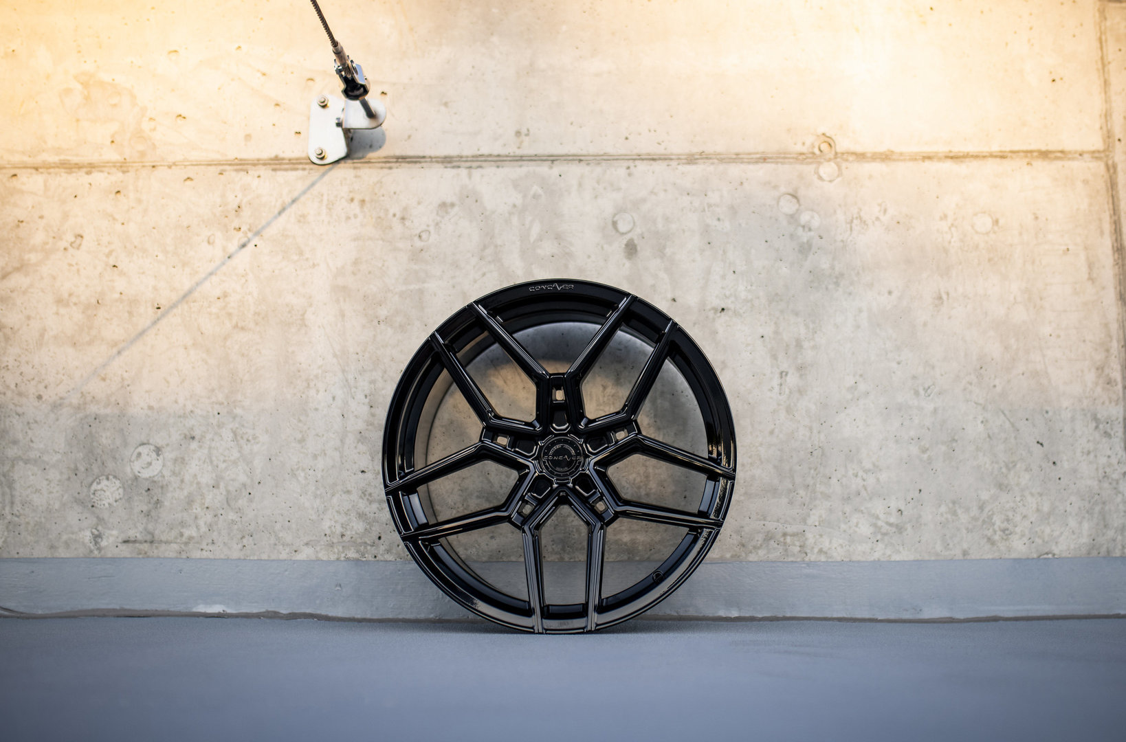 Concaver CVR5 20" 10.5J ET15-ET45 BLANK Platinum Black - obrazek 6