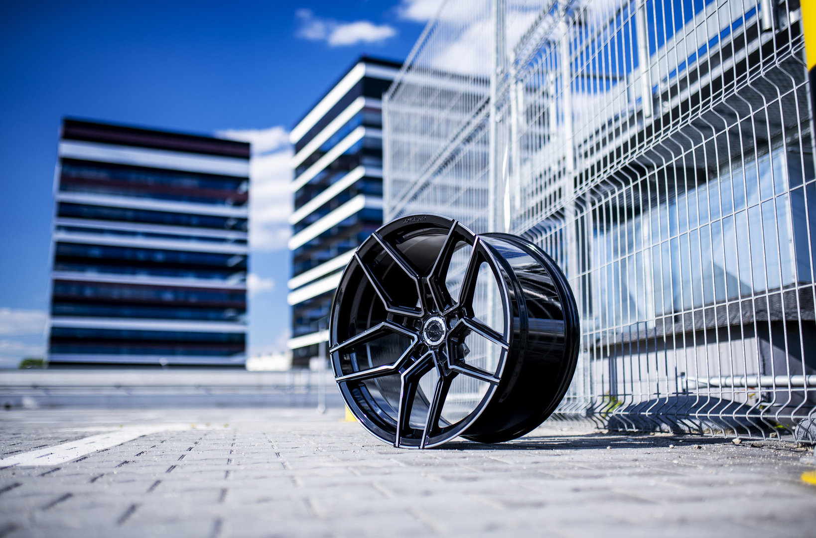 Concaver CVR5 20" 8.5J ET20-ET45 BLANK Double Tinted Black - obrazek 3