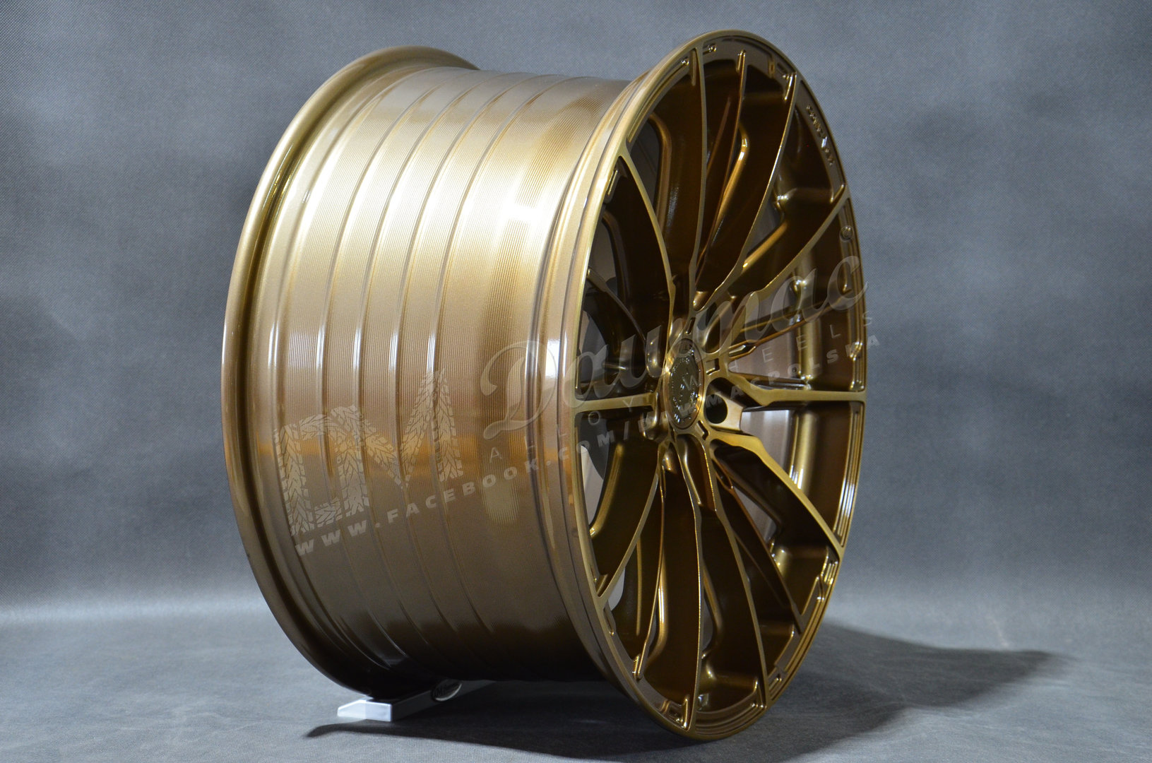 Concaver CVR7 19" 10J ET20-ET51 BLANK Brushed Bronze - obrazek 3