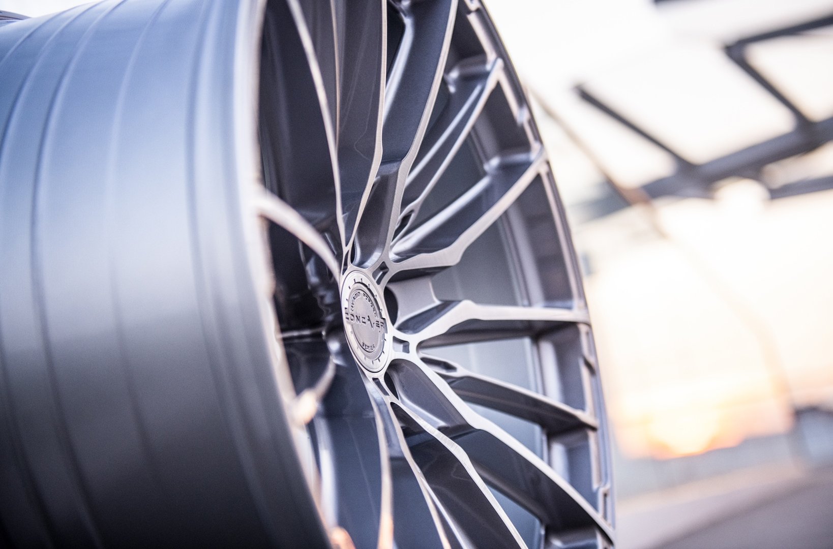 Concaver CVR7 19" 10J ET20-ET51 BLANK Brushed Titanium - obrazek 3