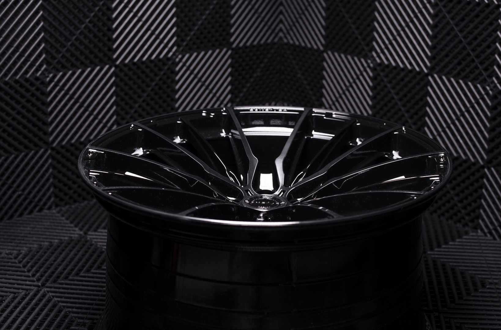 Concaver CVR7 21" 9.5J ET14-ET61 BLANK Double Tinted Black - obrazek 4