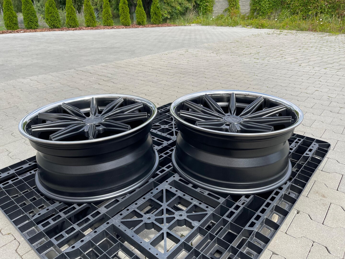 Concaver CVR8 19" 8.5J ET20-48 + 9.5J ET20-38 BLANK Carbon Graphite - obrazek 3