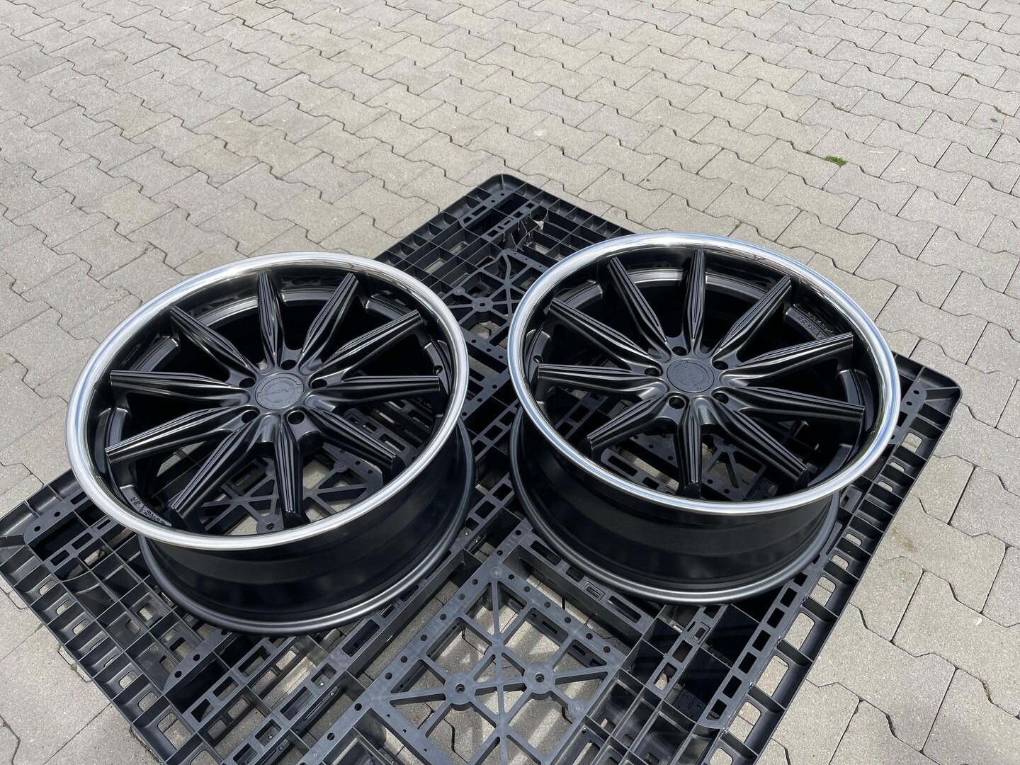 Concaver CVR8 19" 8J ET20-42 + 9J ET20-54 BLANK Carbon Graphite - obrazek 10