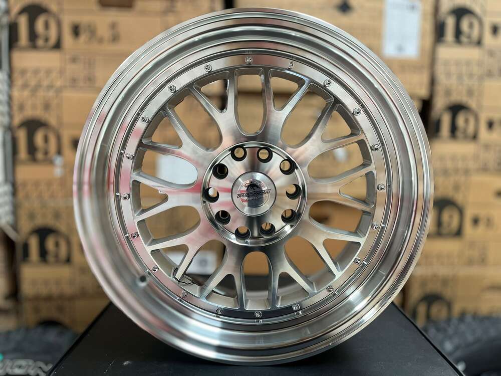 Forzza Spot 17" 7.5J ET40 5x112. 5x120 Silver Face Machined