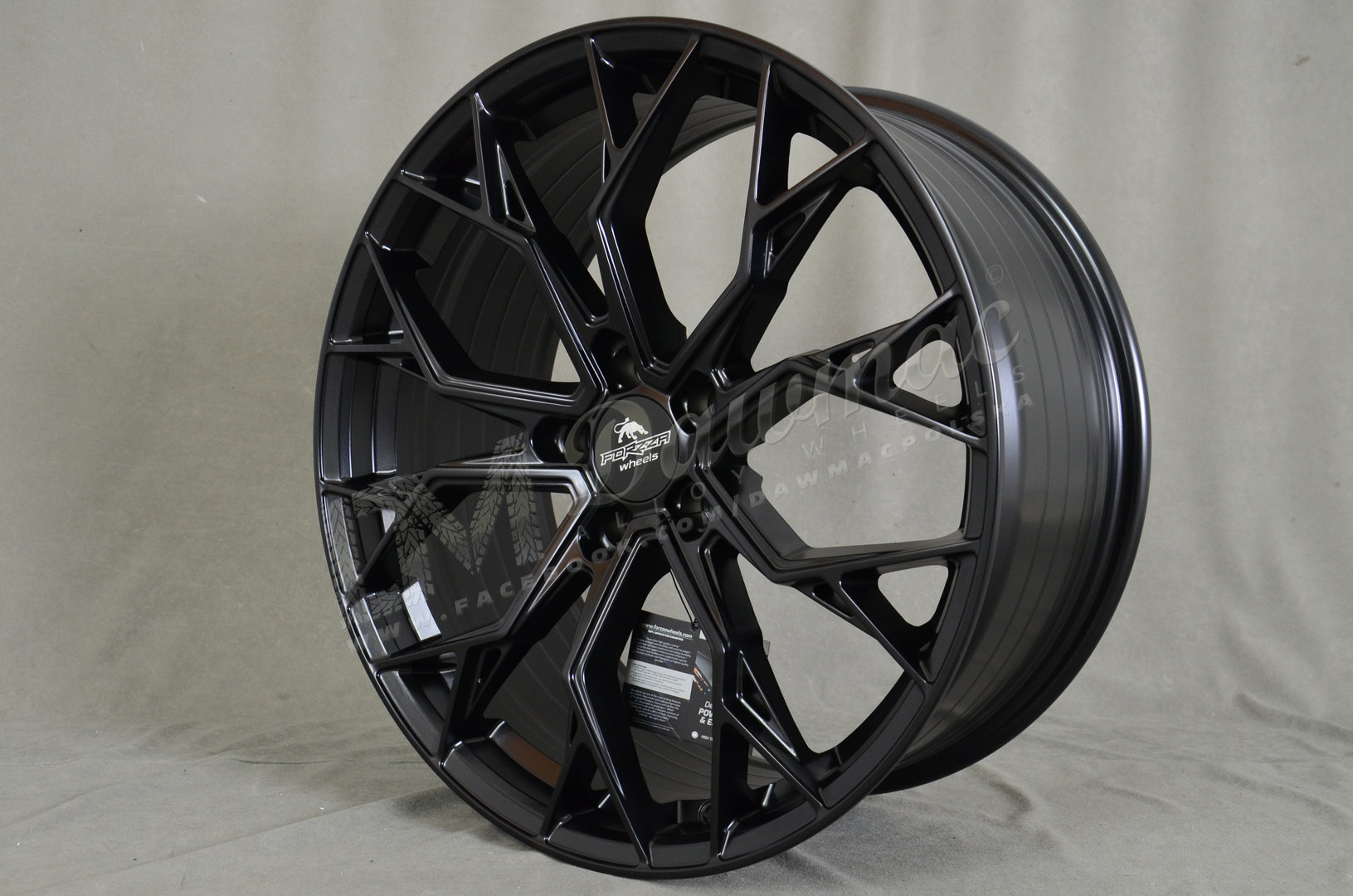 Forzza Titan 19" 8.5J ET42 5x114.3 Satin Black - obrazek 4