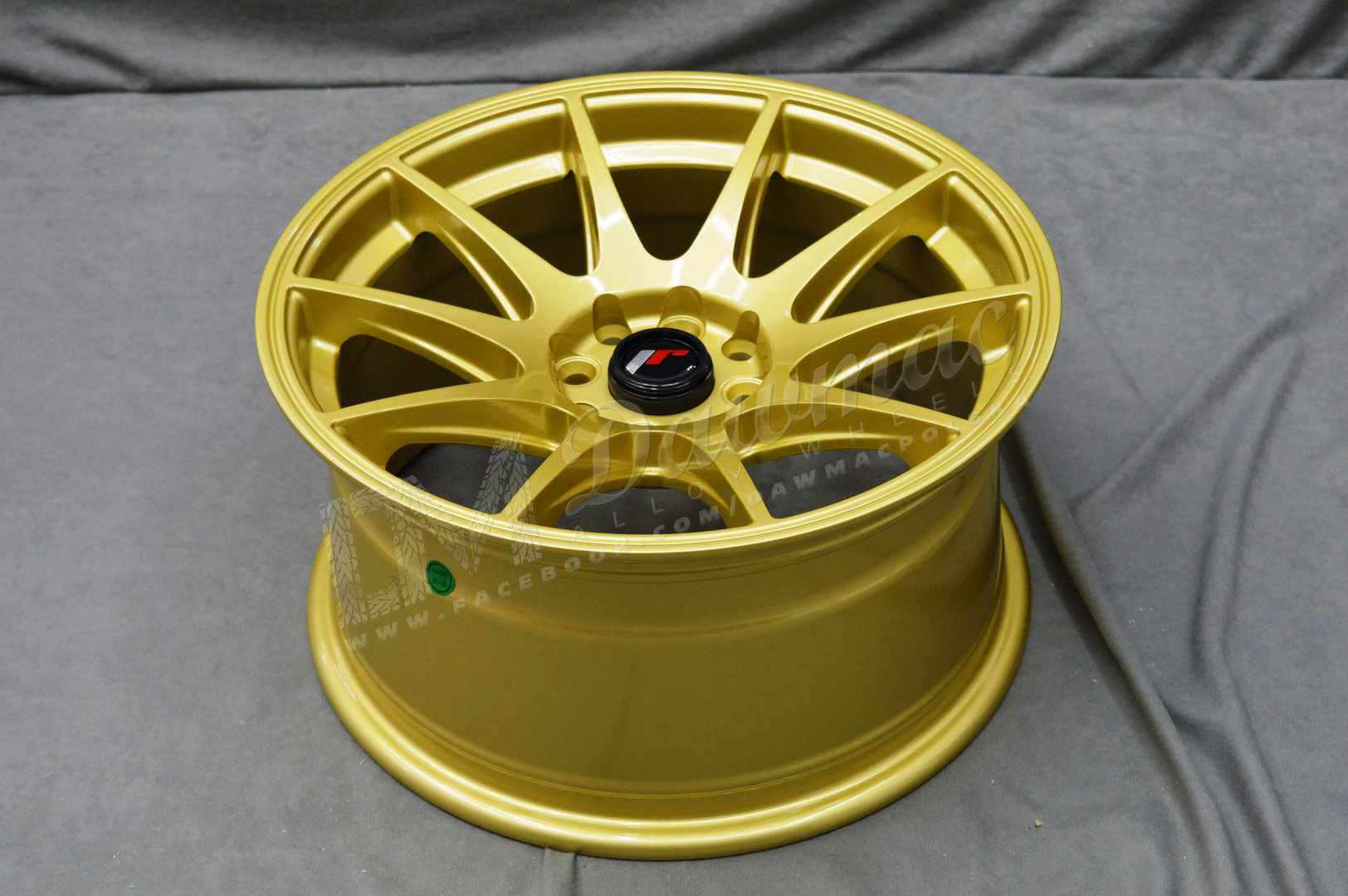 Japan Racing JR11 15" 7J ET30 + 8J ET25 4x100/4x108 Gold - obrazek 5