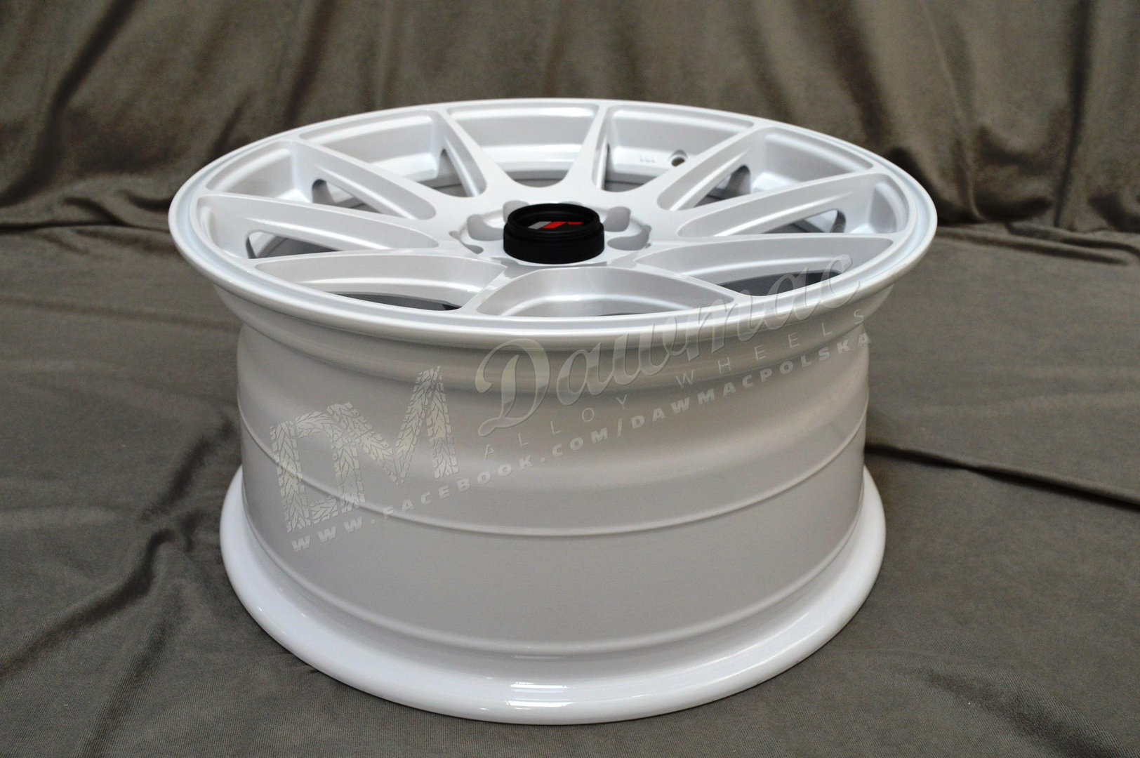 Japan Racing JR11 17" 7,25J ET35-ET40 BLANK White - obrazek 7