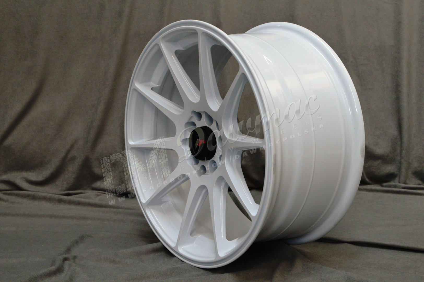 Japan Racing JR11 17" 9J ET25-ET35 BLANK White - obrazek 3