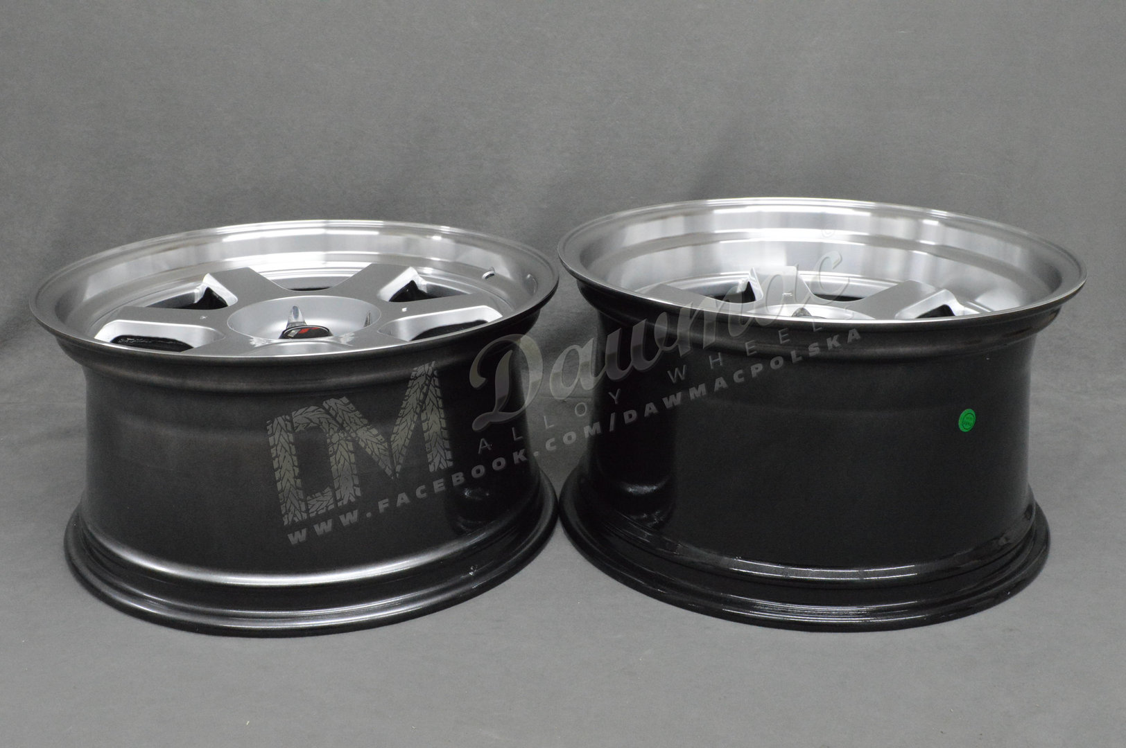 Japan Racing JR12 15" 7,5J ET26 4x100/4x114,3 Hyper Silver - obrazek 8