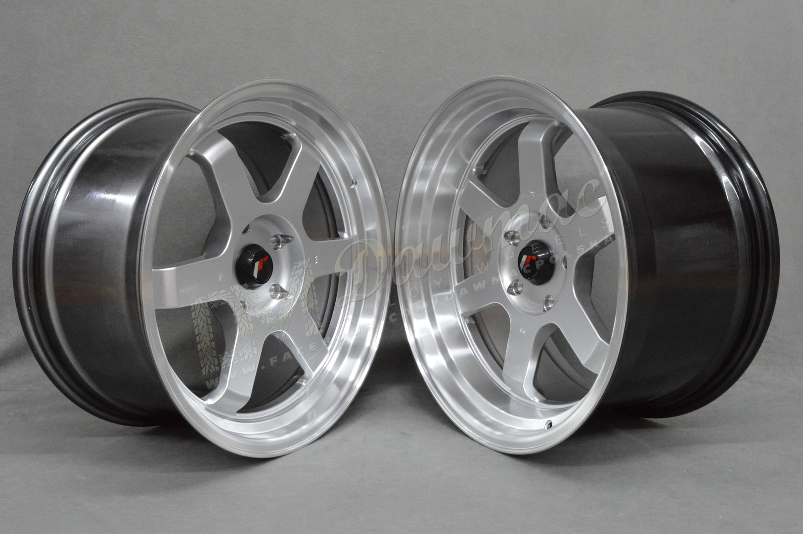 Japan Racing JR12 17" 9J ET25 BLANK Hyper Silver - obrazek 3