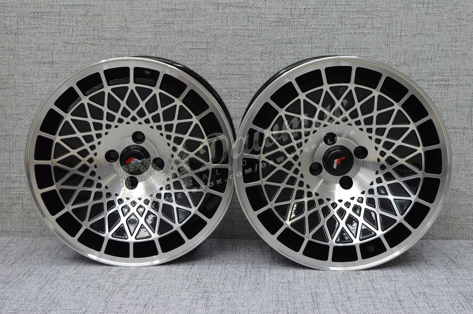 Japan Racing JR14 16" 8J ET15 4x100 Gloss Black Machined Face - obrazek 2