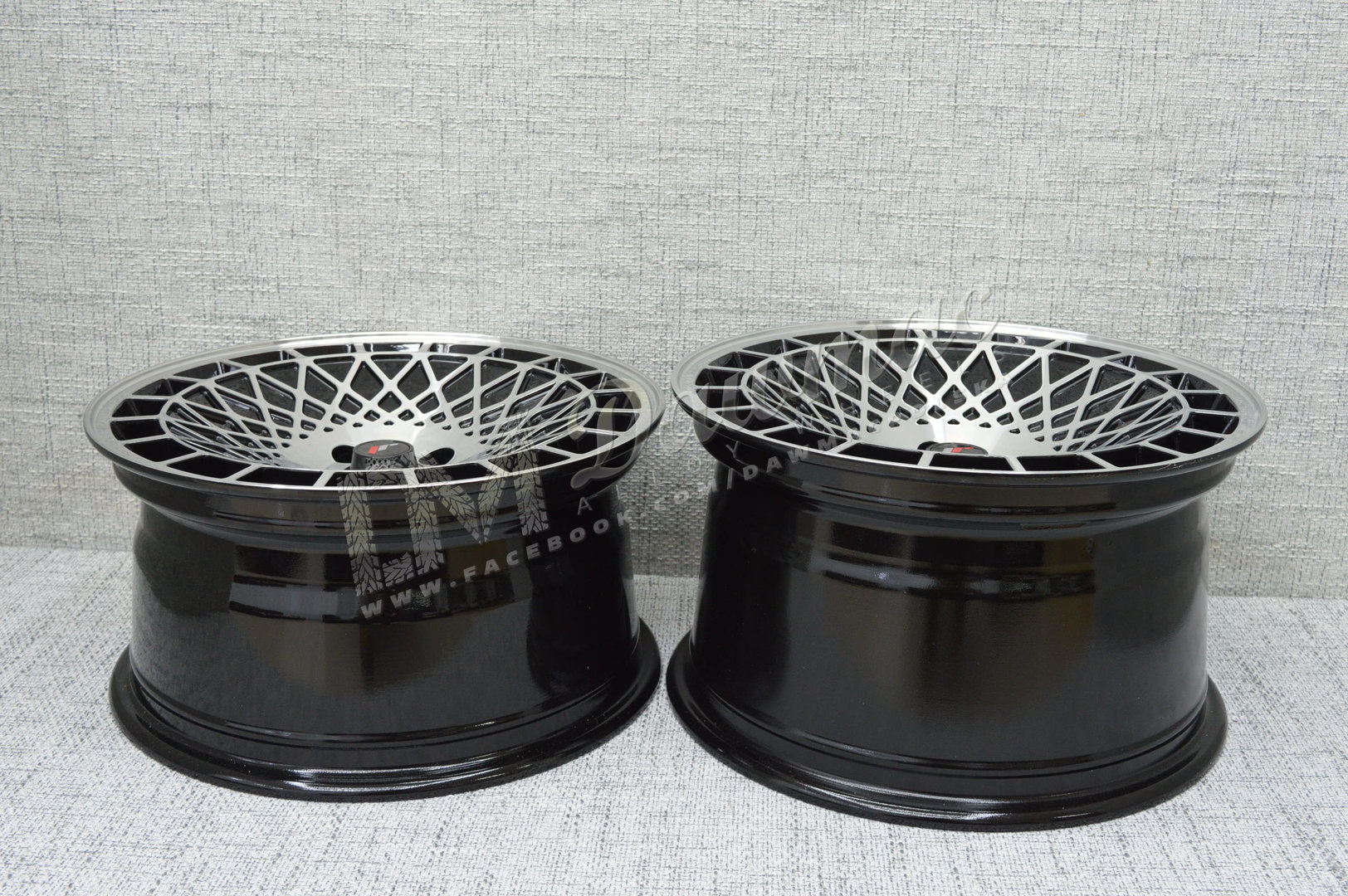 Japan Racing JR14 16" 8J ET15 4x100 Gloss Black Machined Face - obrazek 7