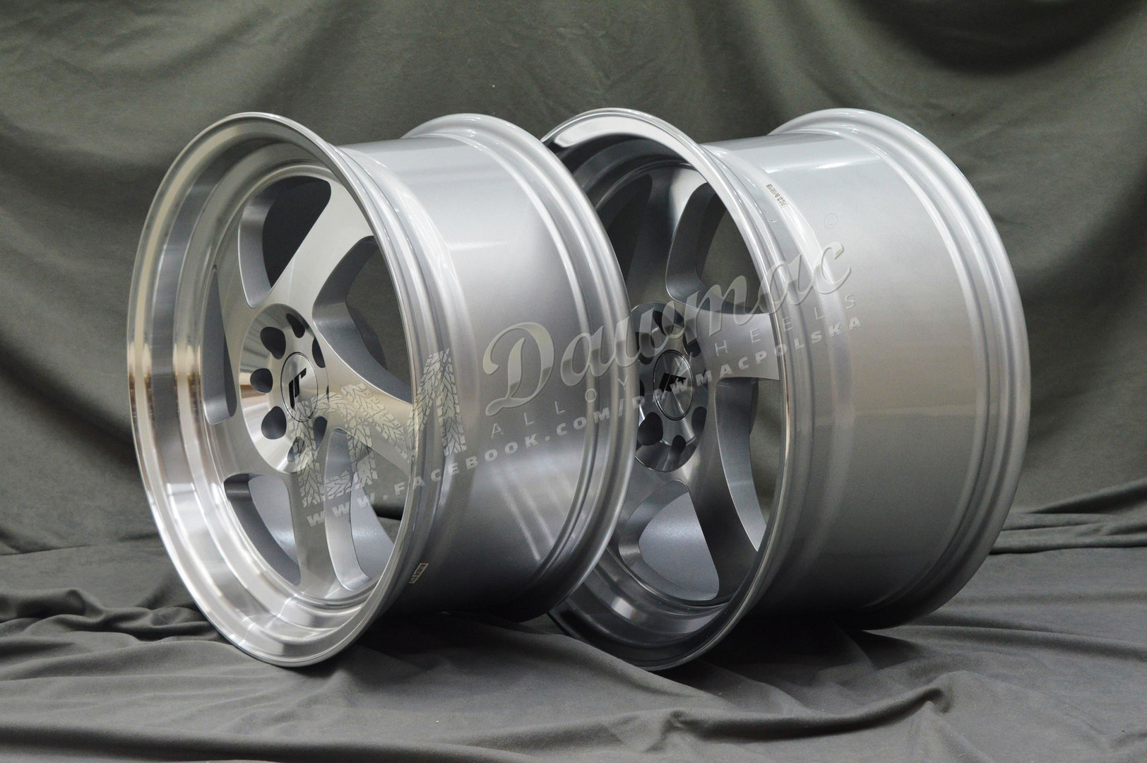 Japan Racing JR15 16" 8J ET25 BLANK Silver Machined - obrazek 4