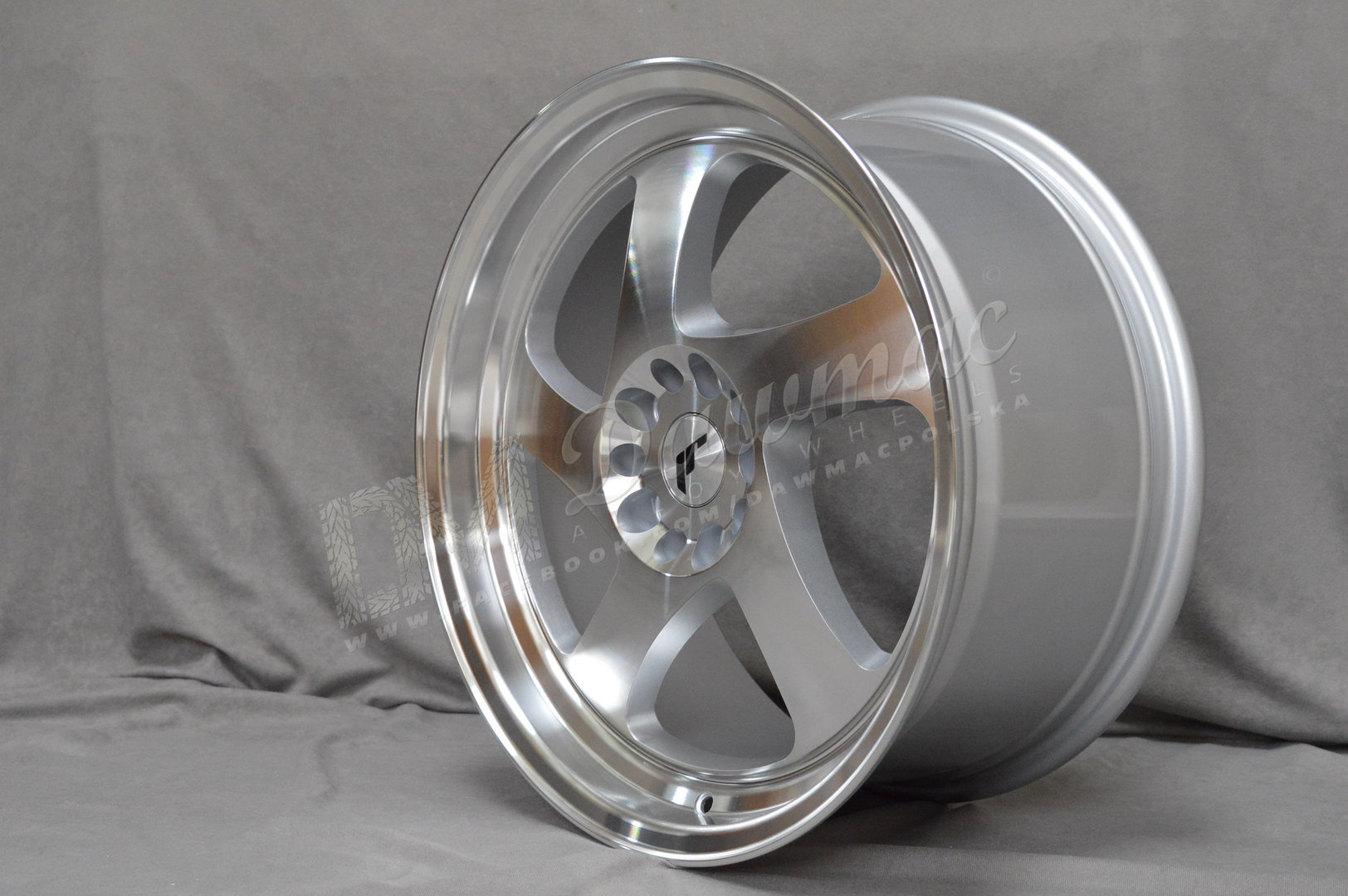 Japan Racing JR15 18" 9,5J ET20-ET40 BLANK Silver Machined - obrazek 3