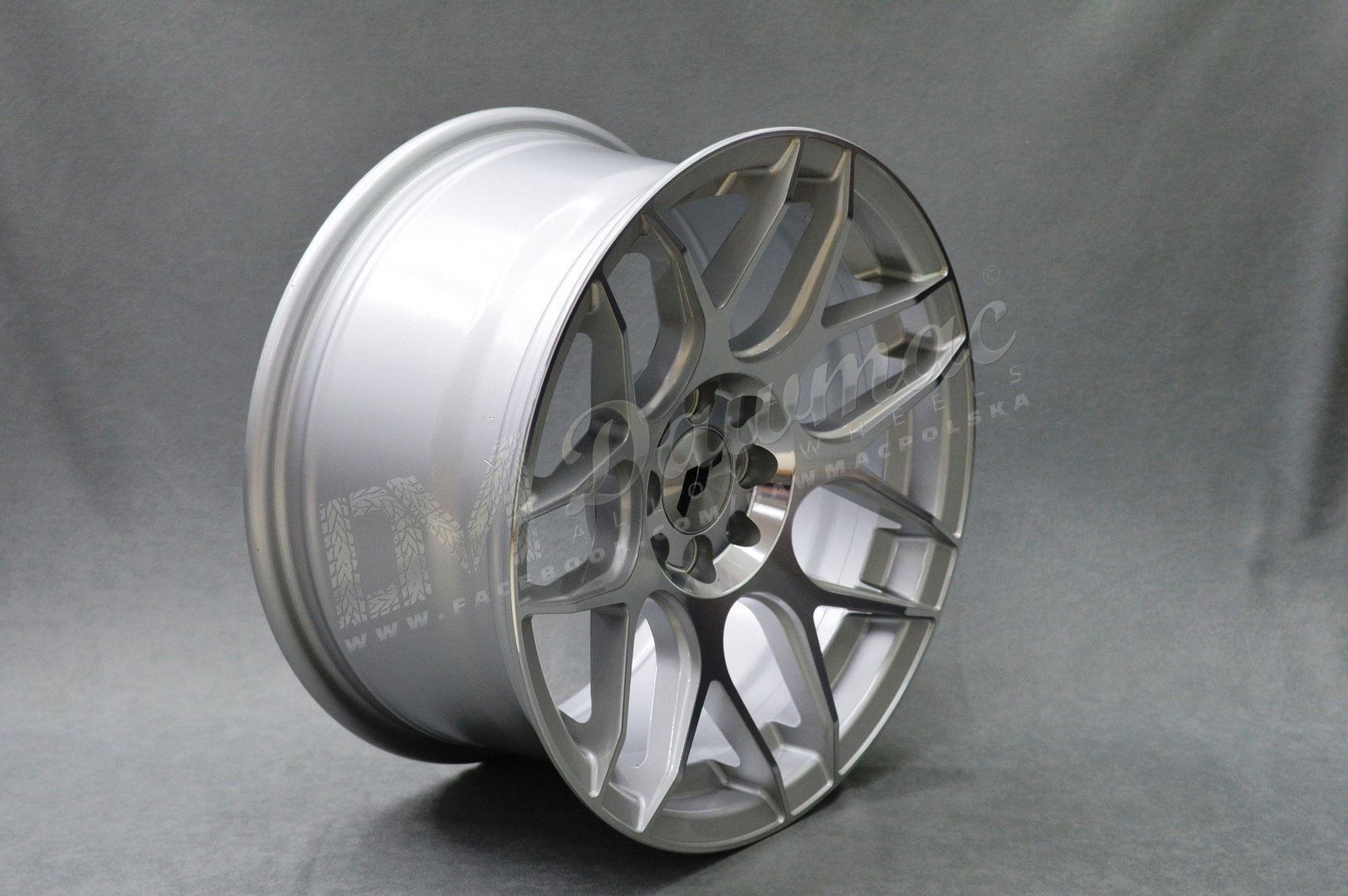 Japan Racing JR18 16" 7J ET35 4x100/4x114,3 Silver Machined - obrazek 4