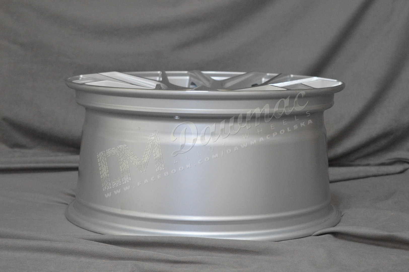 Japan Racing JR18 17" 8J ET35 5x100/5x114,3 Silver Machined - obrazek 7