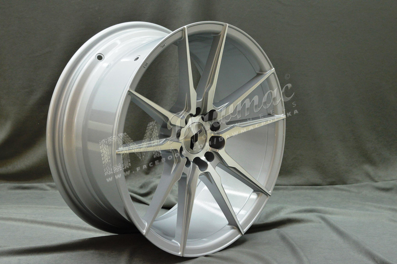 Japan Racing JR21 17" 7J ET25-ET40 BLANK Silver Machined Face - obrazek 4