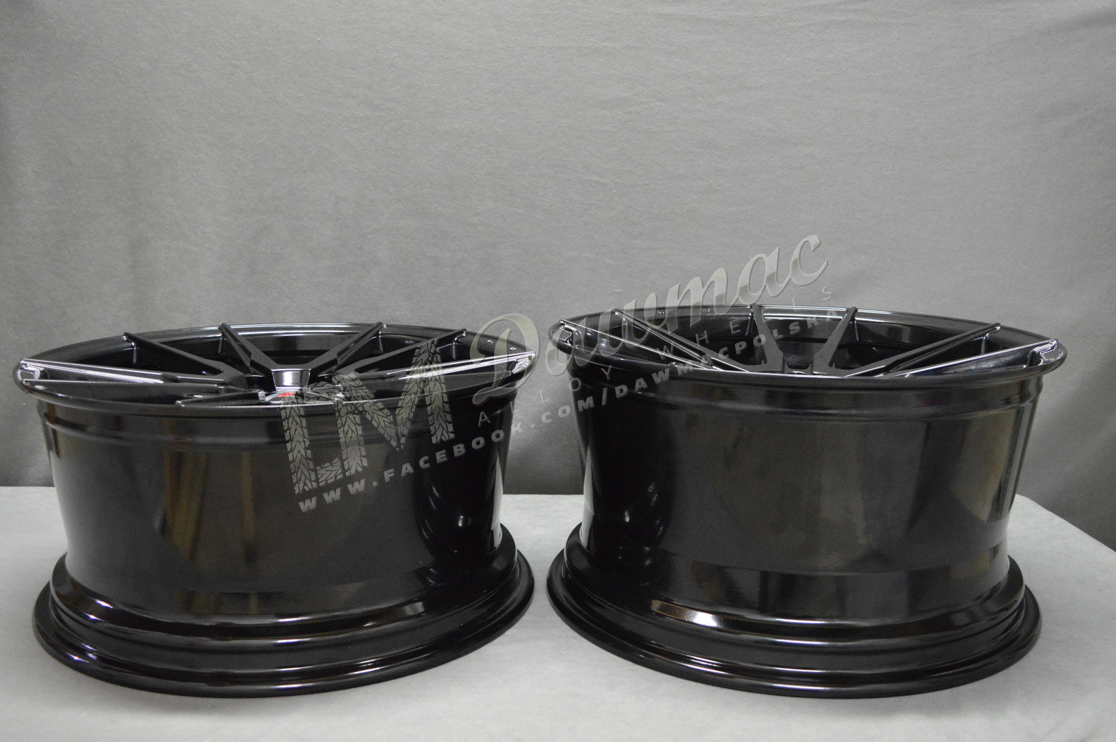 Japan Racing JR21 17" 7J ET35-ET40 BLANK Gloss Black - obrazek 8