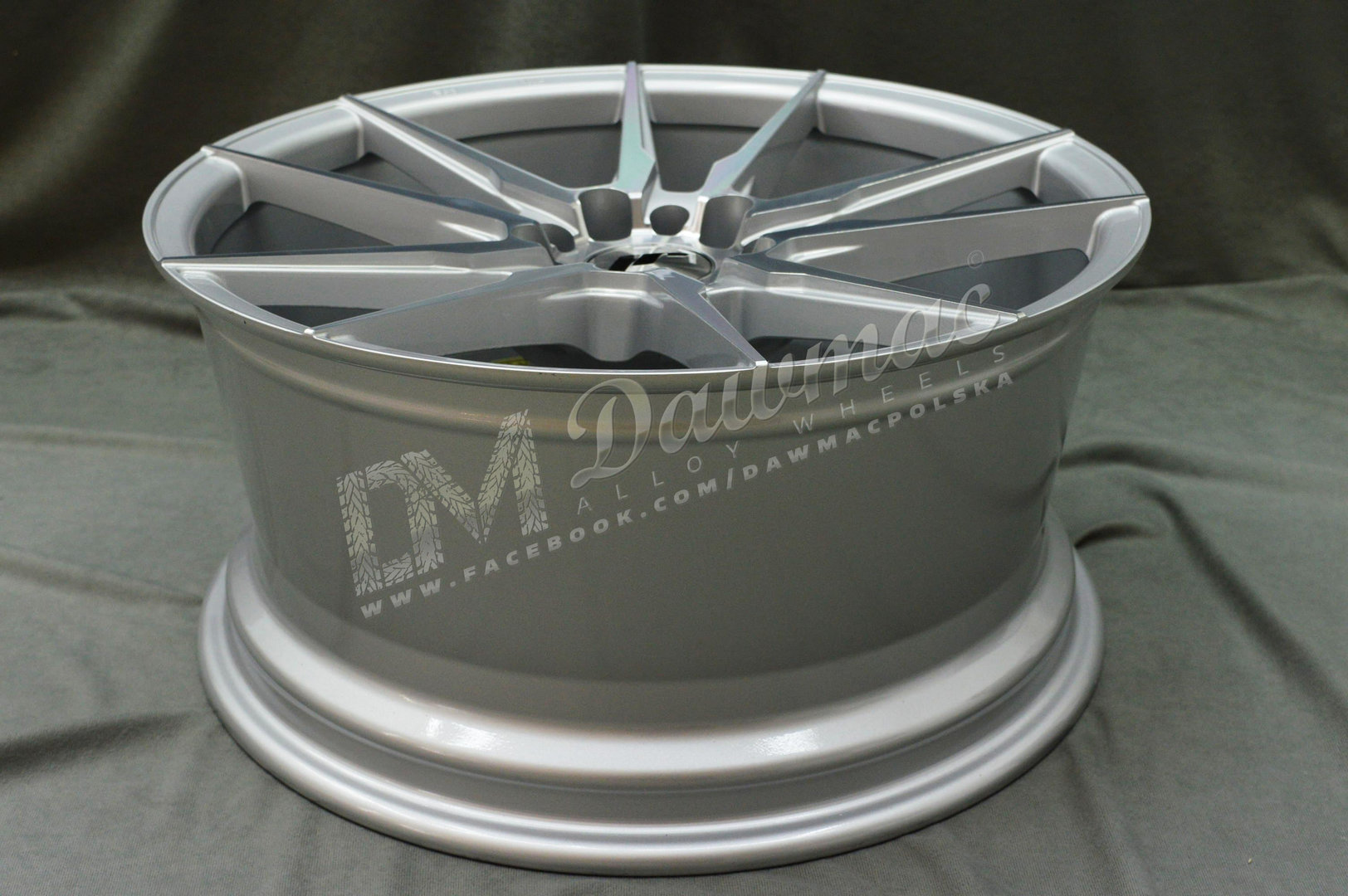 Japan Racing JR21 18" 8,5J ET20-ET40 BLANK Silver Machined Face - obrazek 6