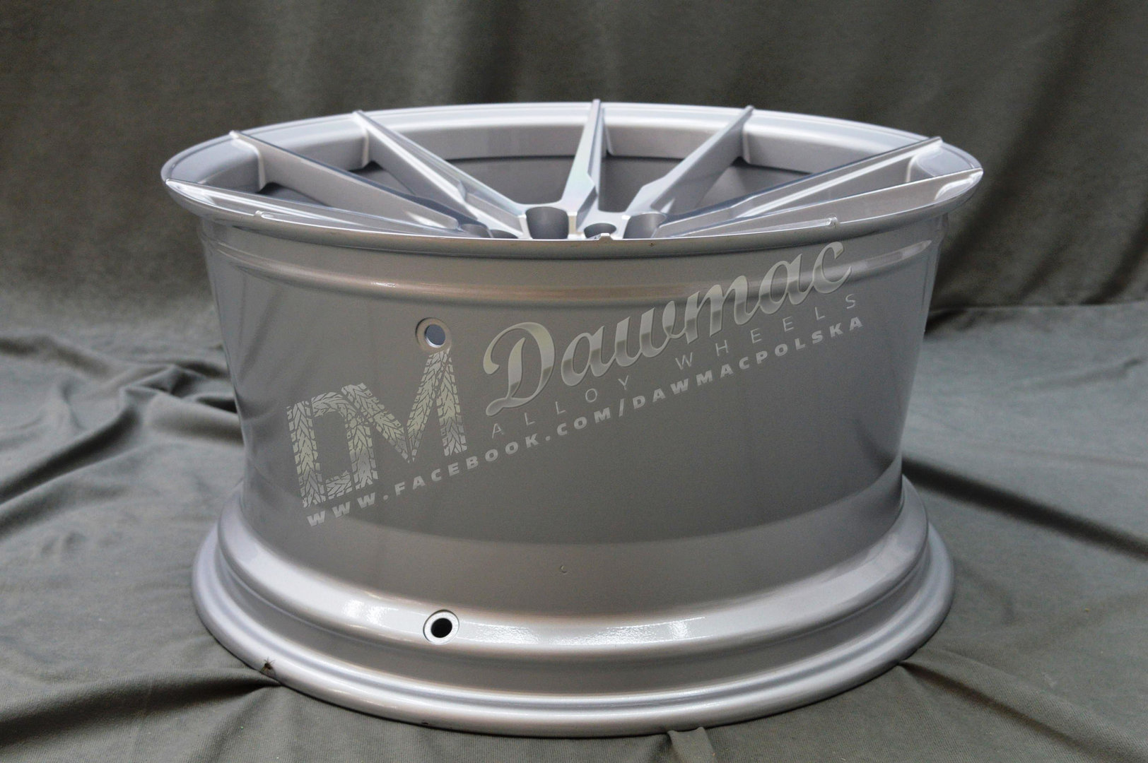 Japan Racing JR21 18" 9,5J ET20-ET40 BLANK Silver Machined Face - obrazek 7