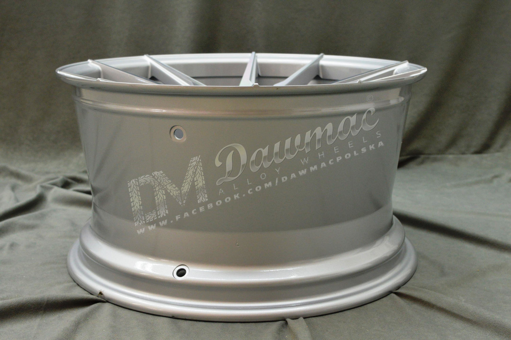 Japan Racing JR21 18" 9,5J ET20-ET40 BLANK Silver Machined Face - obrazek 8