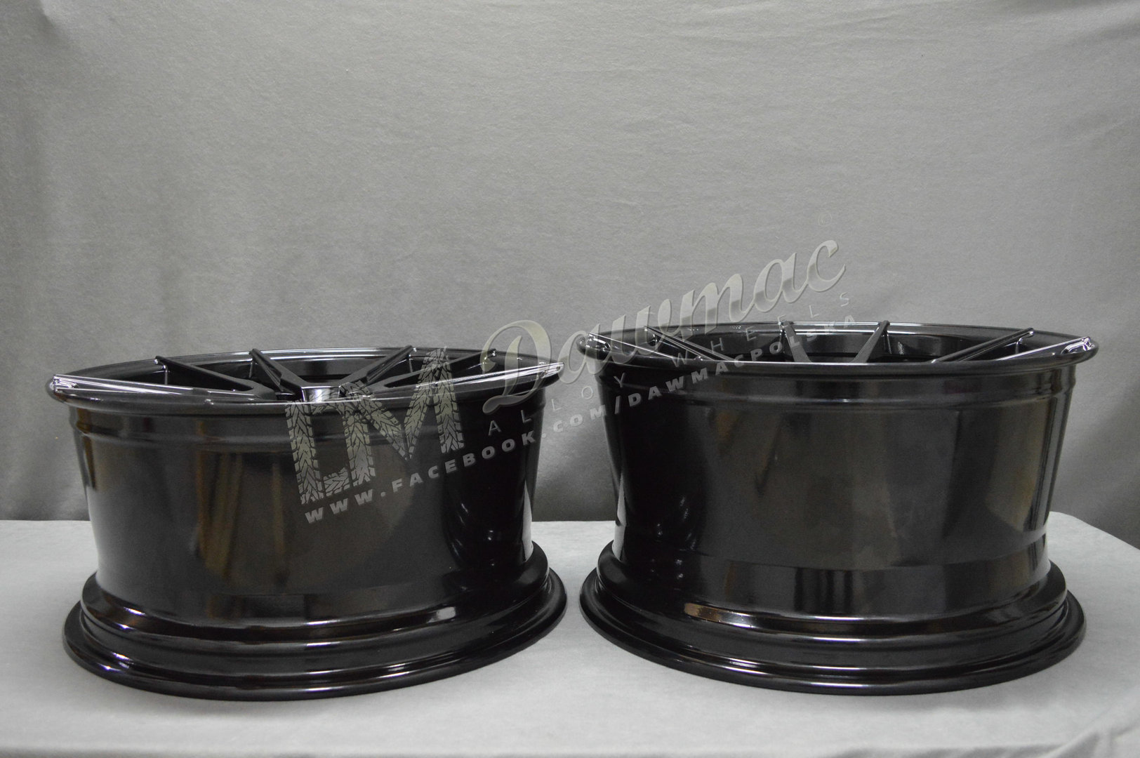 Japan Racing JR21 19" 8,5J ET20-ET43 + 11J ET15-ET30 BLANK Gloss Black - obrazek 9