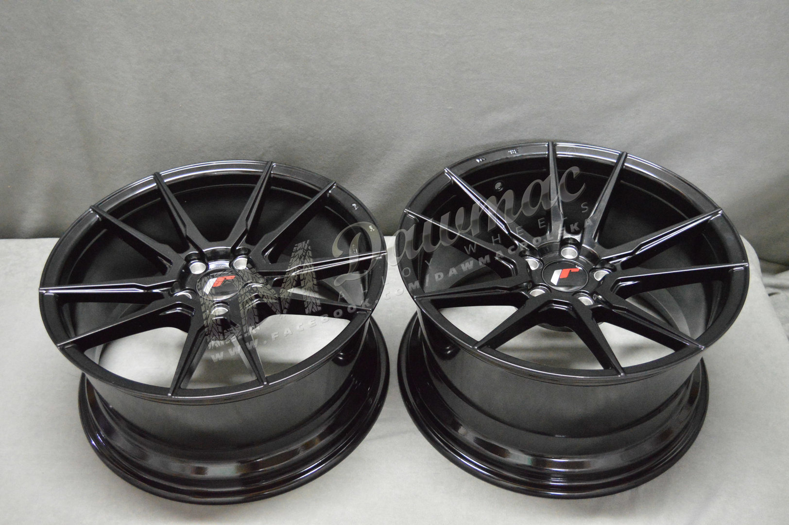 Japan Racing JR21 20" 10J ET20-ET48 + 11J ET30-ET50 BLANK Glossy Black - obrazek 6