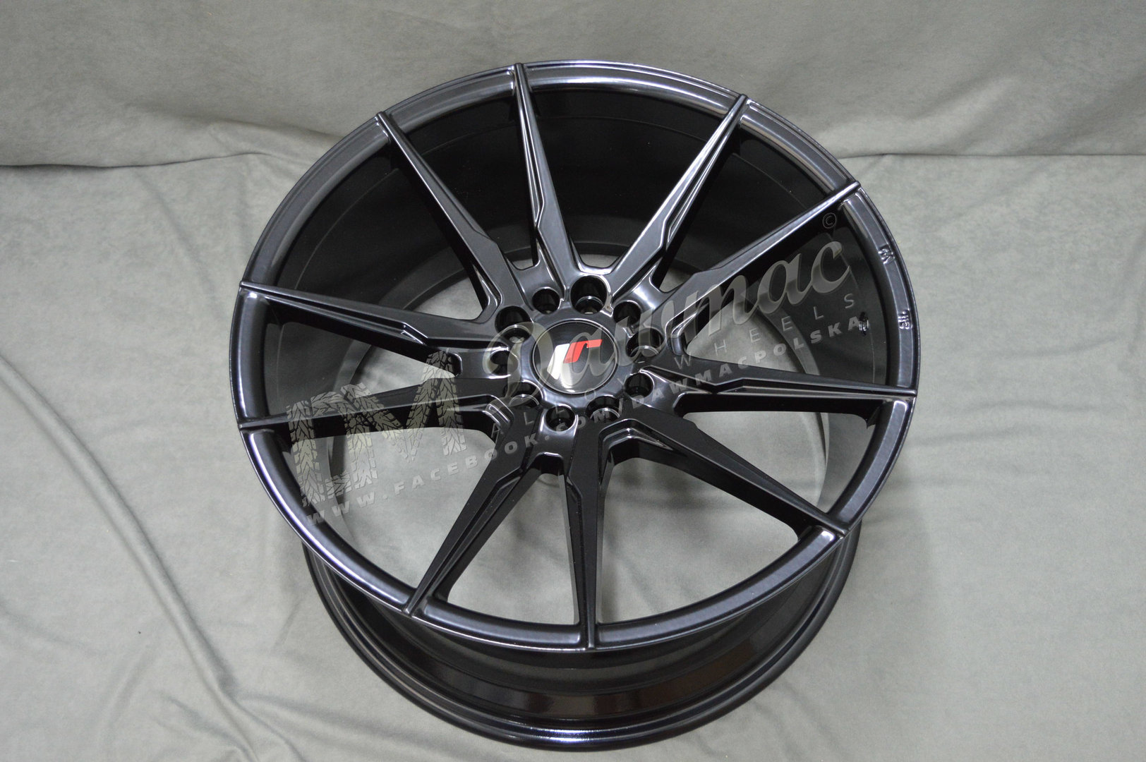 Japan Racing JR21 22" 10,5J ET15-ET52 BLANK Gloss Black - obrazek 5