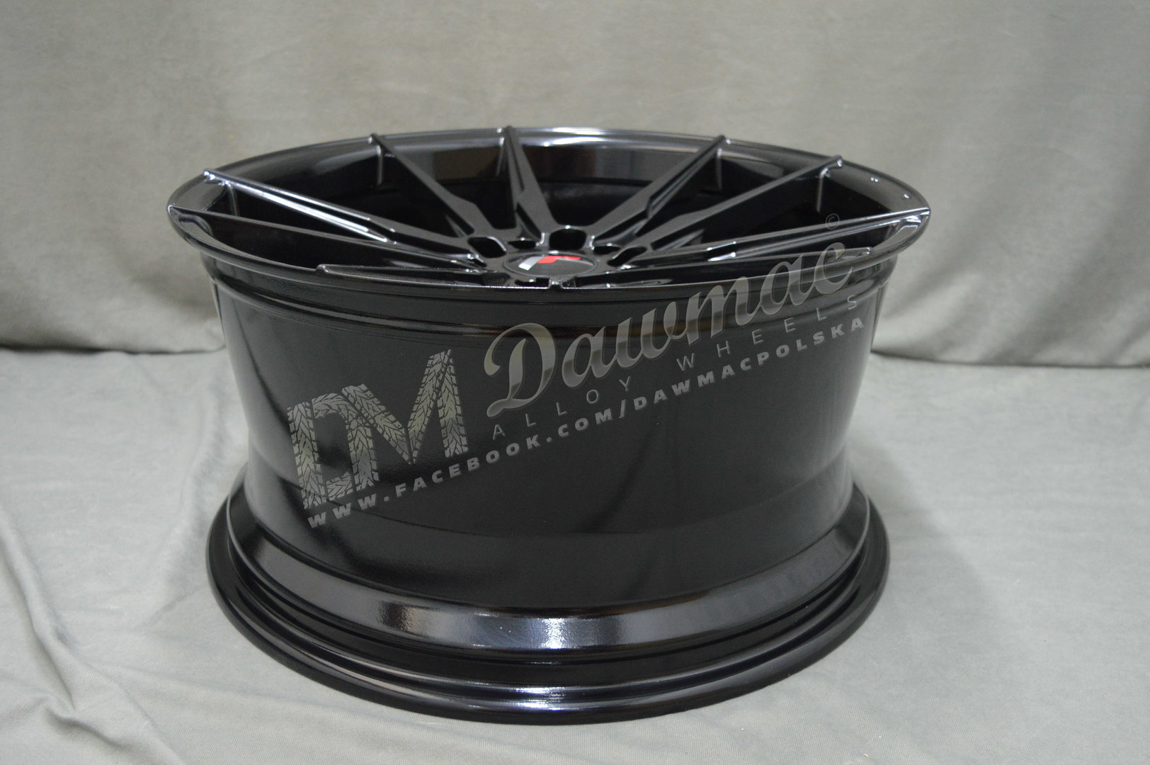 Japan Racing JR21 22" 10,5J ET15-ET52 BLANK Gloss Black - obrazek 6