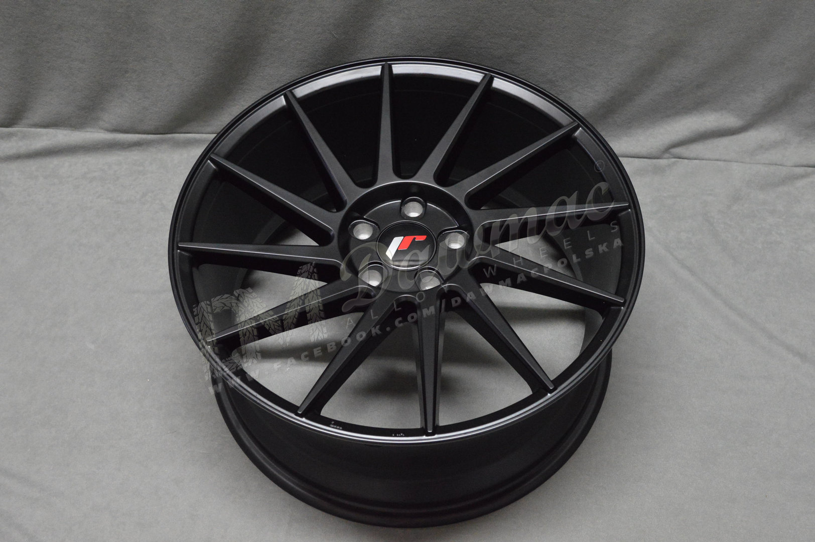 Japan Racing JR22 17" 7J ET35-ET40 + 8J ET25-ET35 BLANK Matt Black - obrazek 5