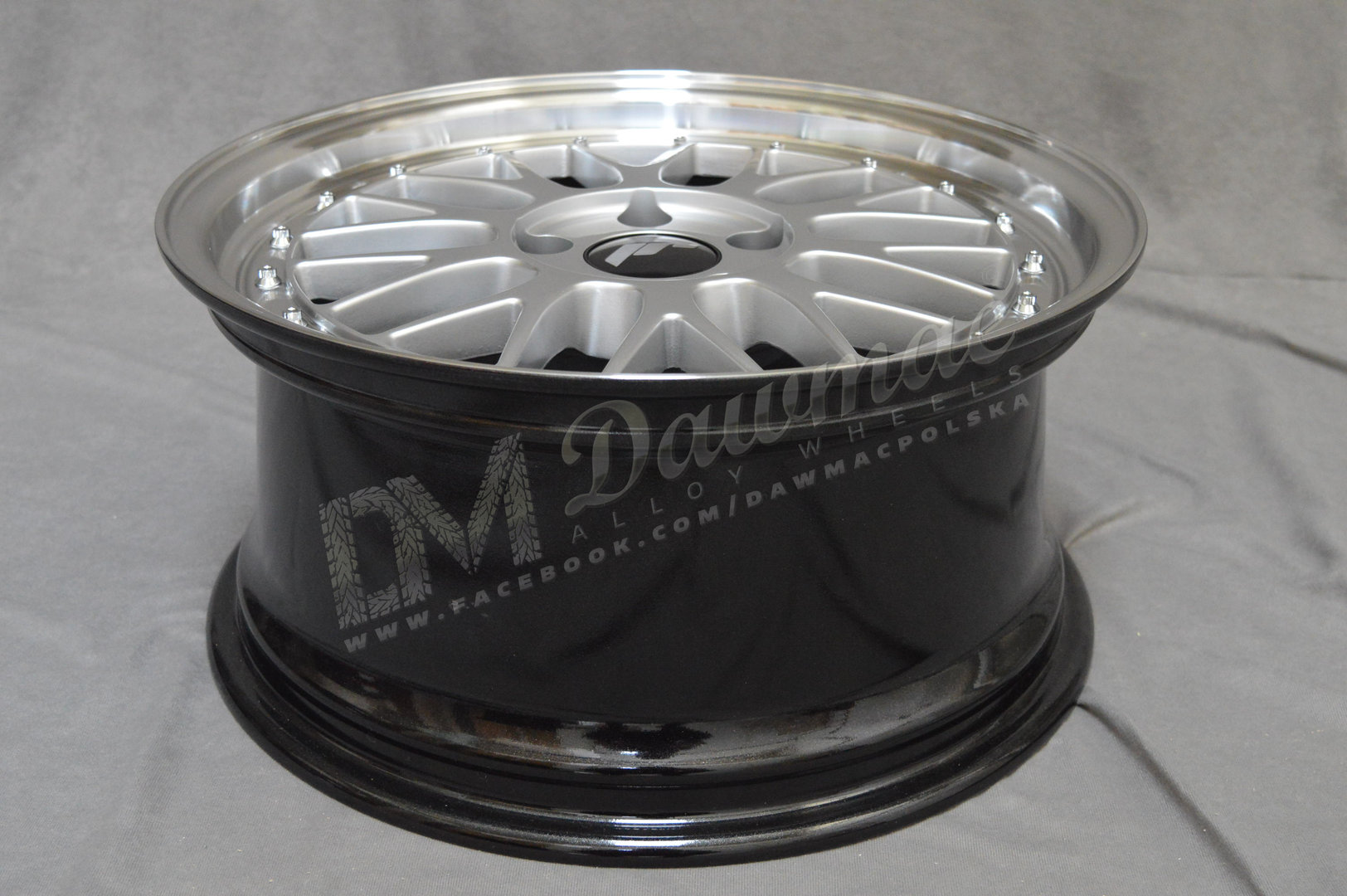 Japan Racing JR23 17" 8J ET35 5x100 Hyper Silver w/ Machined Lip - obrazek 6