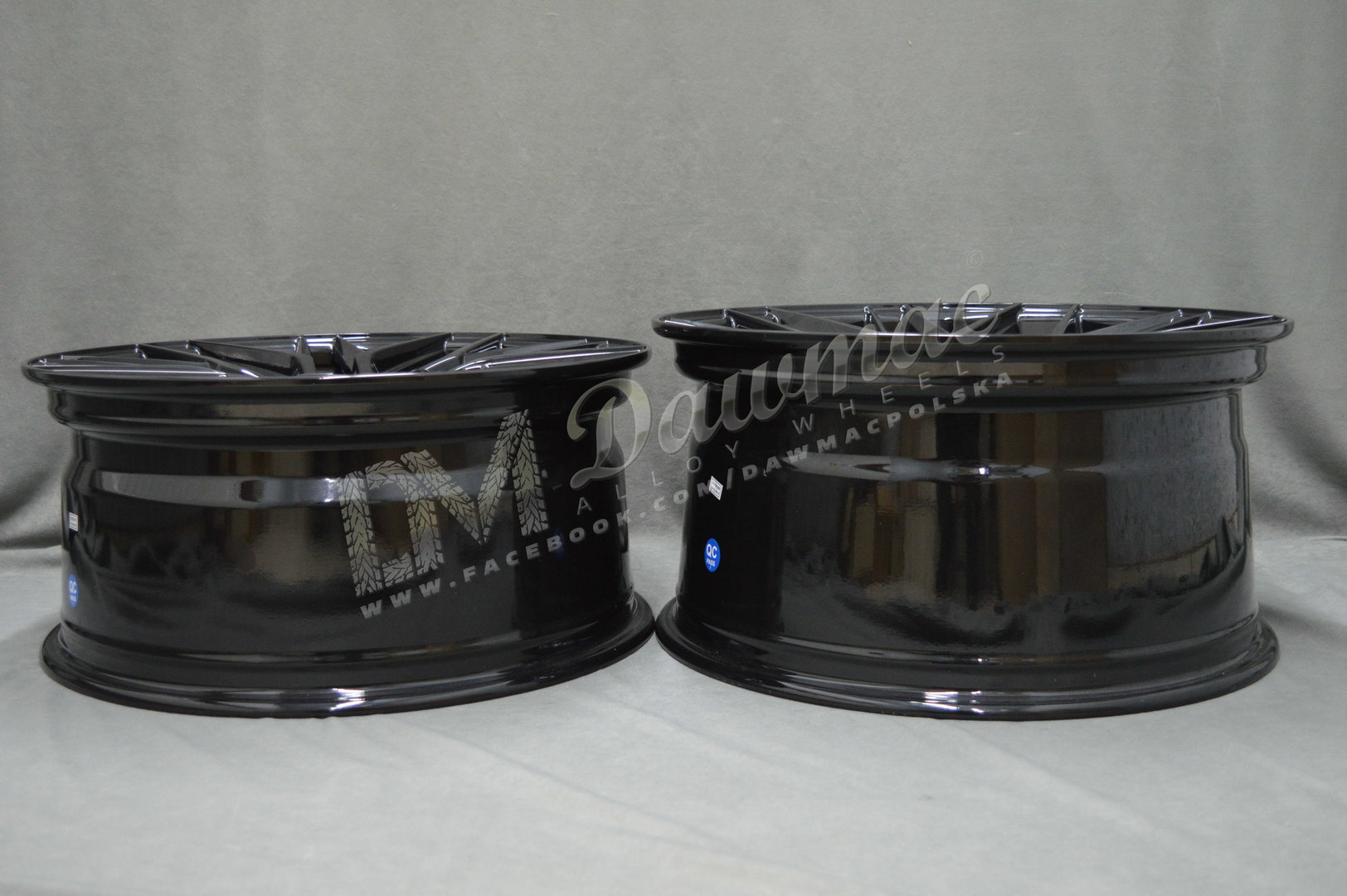 Japan Racing JR28 18" 9,5J ET20-40 5x100-5x120 BLANK Glossy Black - obrazek 10