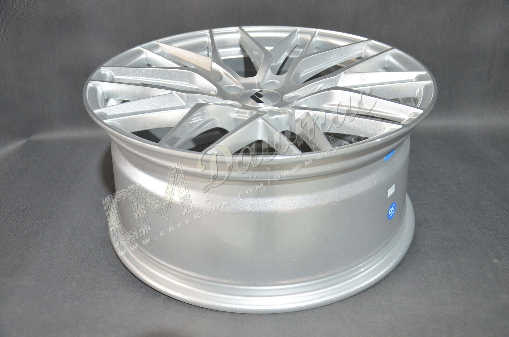 Japan Racing JR28 19" 8,5J ET40 5x112 Silver Machined Face - obrazek 6