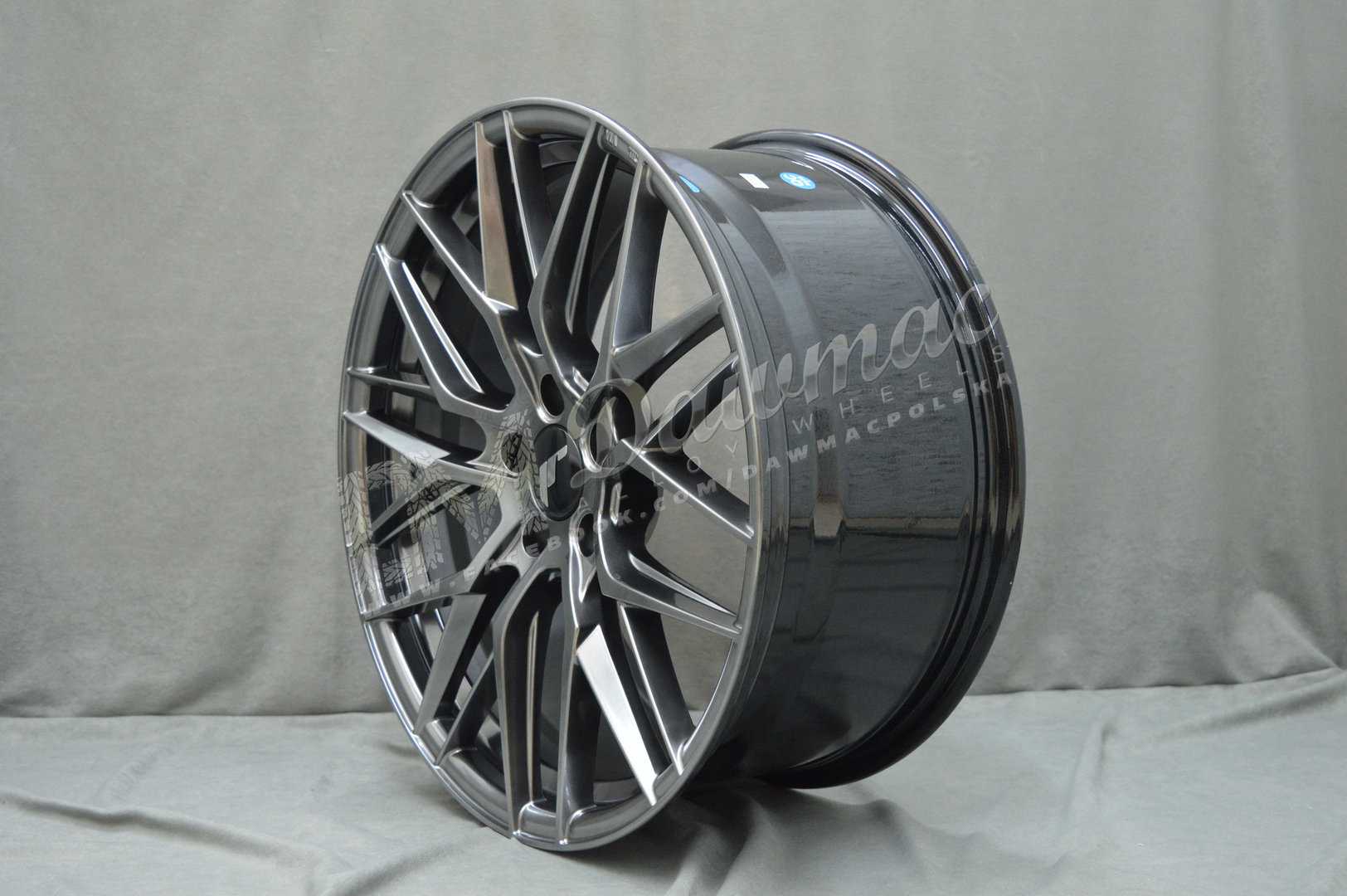 Japan Racing JR28 19" 9,5J ET20-40 5x100-5x120 BLANK Hyper Black - obrazek 3