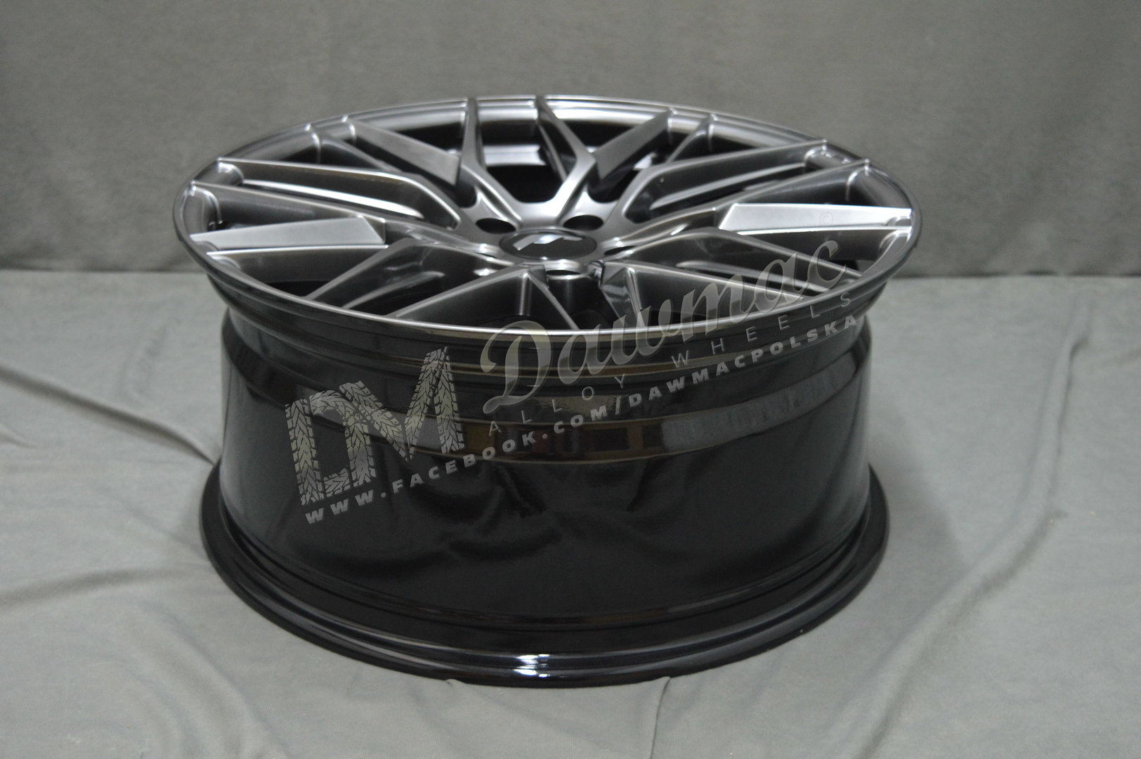 Japan Racing JR28 19" 9,5J ET20-40 5x100-5x120 BLANK Hyper Black - obrazek 6