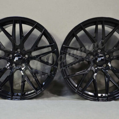 Japan Racing JR28 20" 8,5J ET40 + 10J ET40 5x112 Gloss Black
