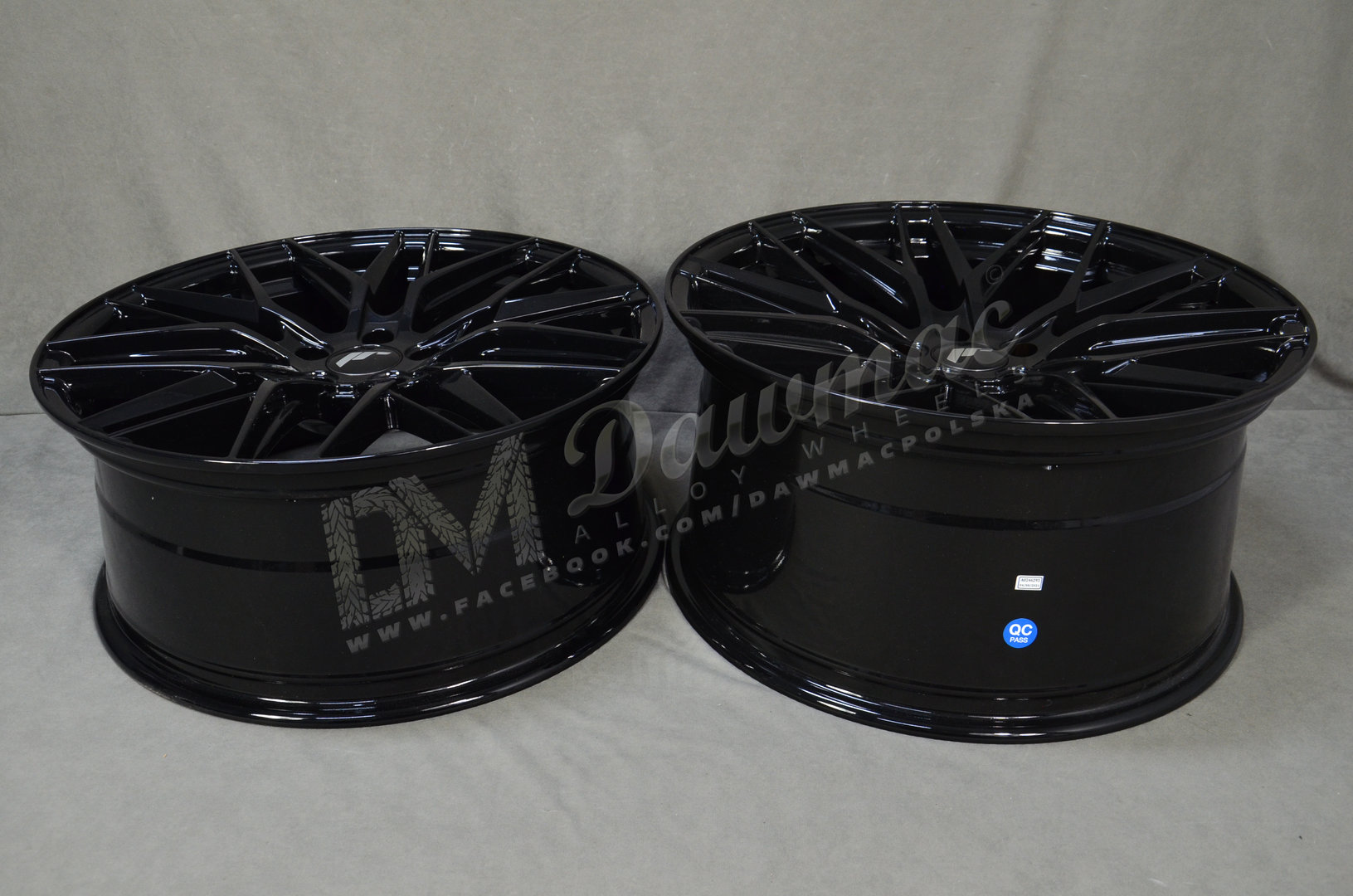 Japan Racing JR28 20" 8,5J ET40 + 10J ET40 5x112 Gloss Black - obrazek 7