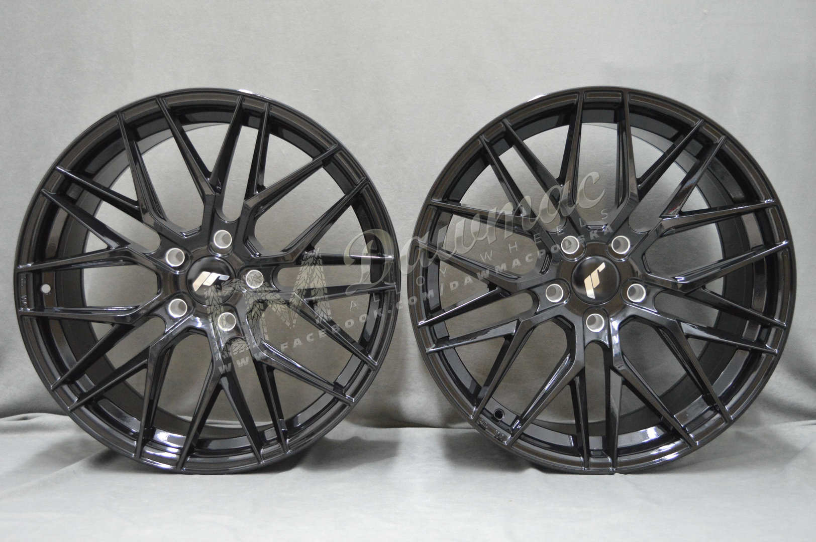 Japan Racing JR28 22" 9J ET30-45 + 10,5J ET15-50 5x108-5x130 BLANK Glossy Black - obrazek 2