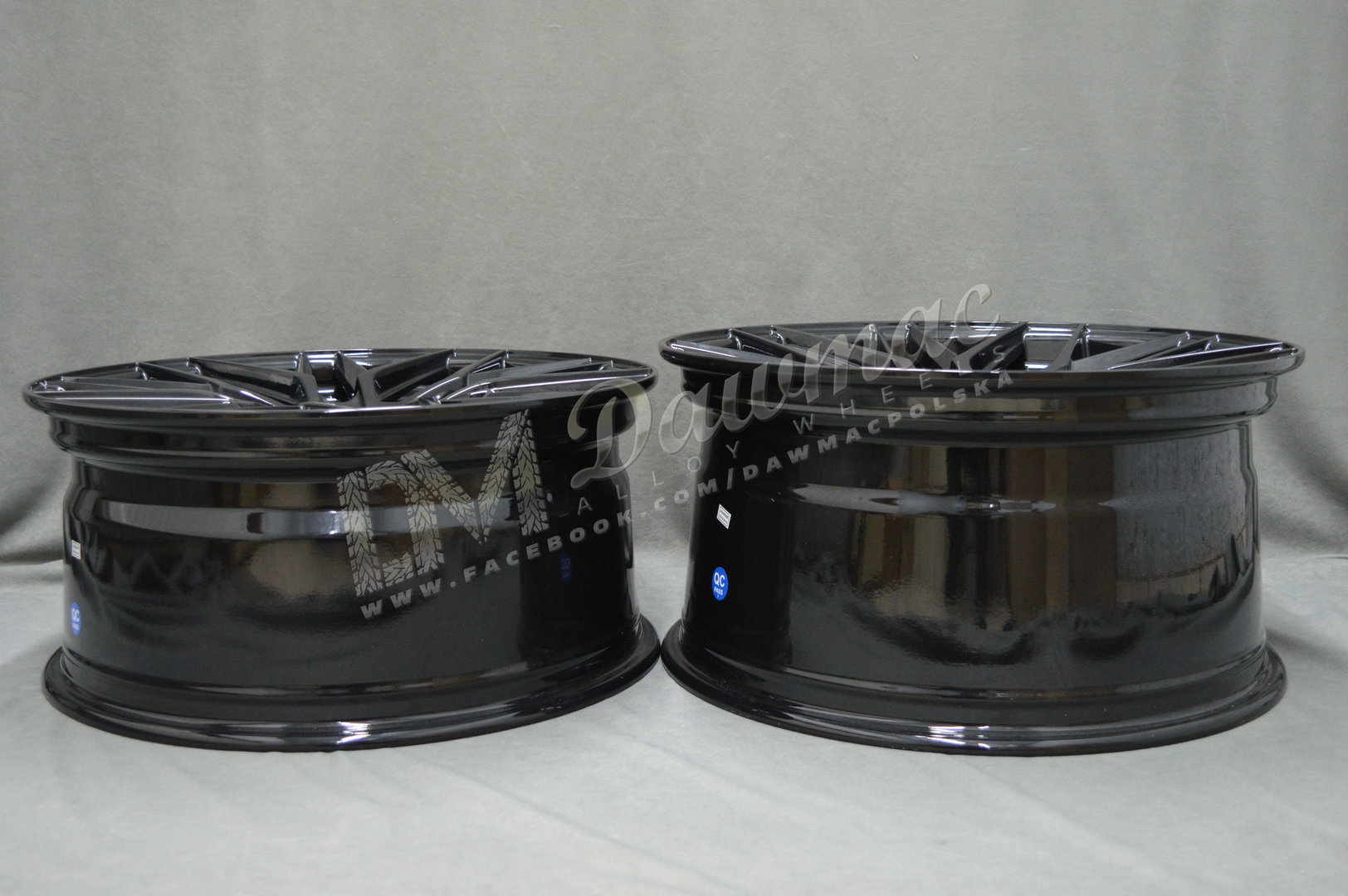 Japan Racing JR28 22" 9J ET30-45 5x108-5x130 BLANK Glossy Black - obrazek 9