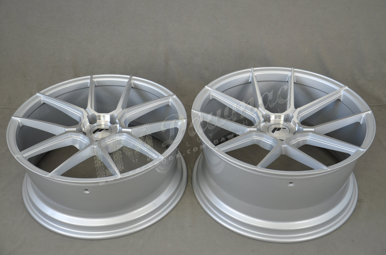 Japan Racing JR30 20" 8,5J ET35 + 10J ET48 5x120 Silver Machined Face - obrazek 6
