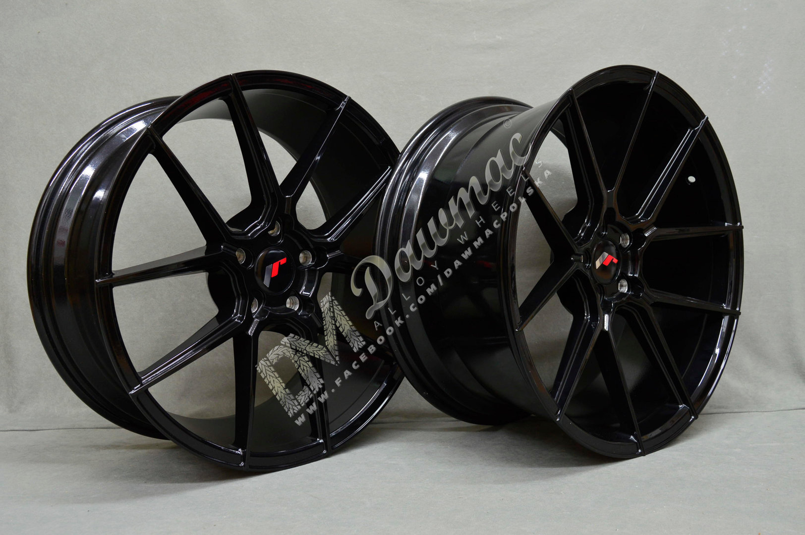 Japan Racing JR30 20" 8J ET20-40 + 9J ET20-35 BLANK Glossy Black - obrazek 4
