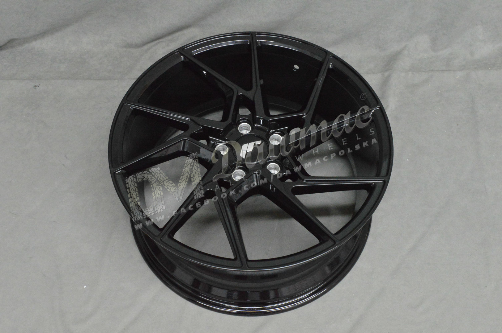 Japan Racing JR33 19" 8.5J ET45 5x112 Gloss Black - obrazek 5
