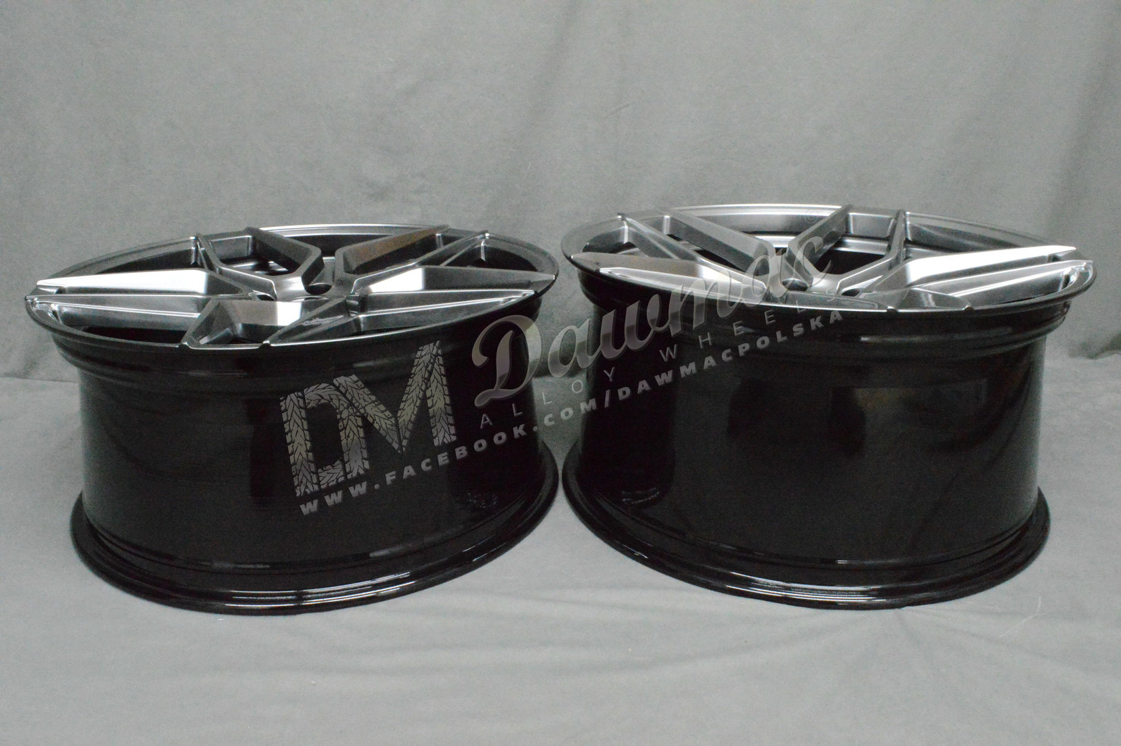 Japan Racing JR34 18" 8J ET20-ET42 + 9J ET20-ET42 BLANK Hyper Black - obrazek 7